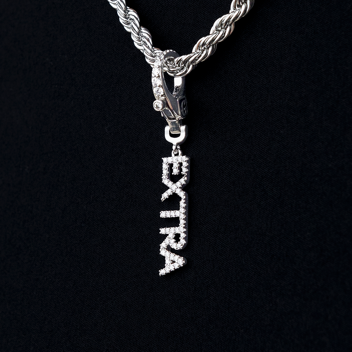 Extra Clip On Pendant in White Gold