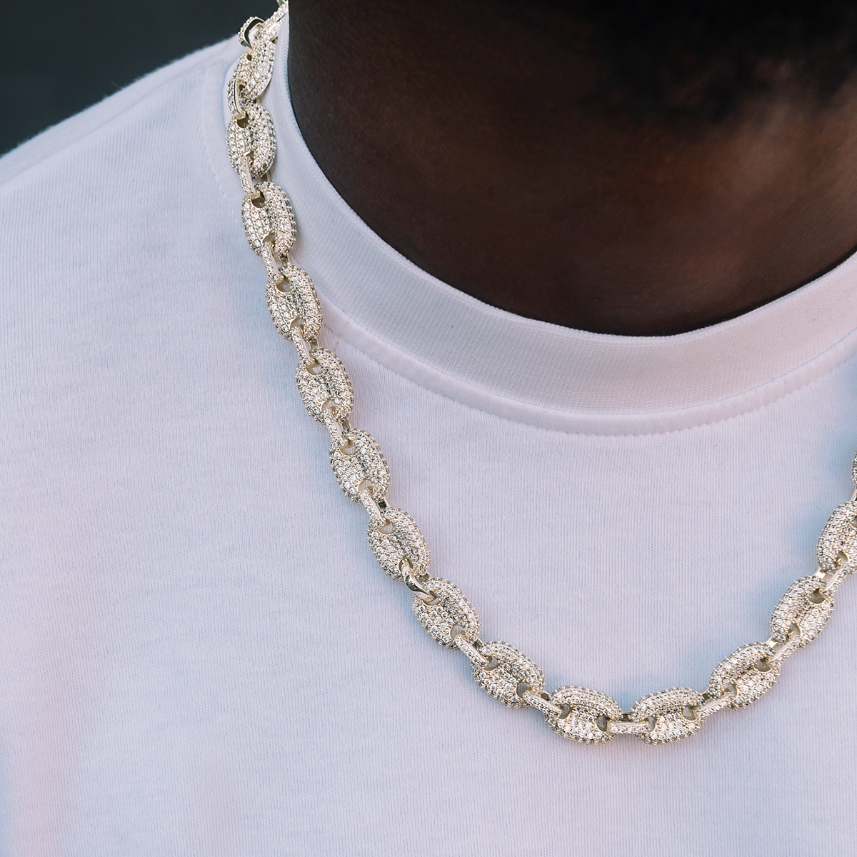 Diamond Puffed Mariner Chain in Yellow Gold- 12mm