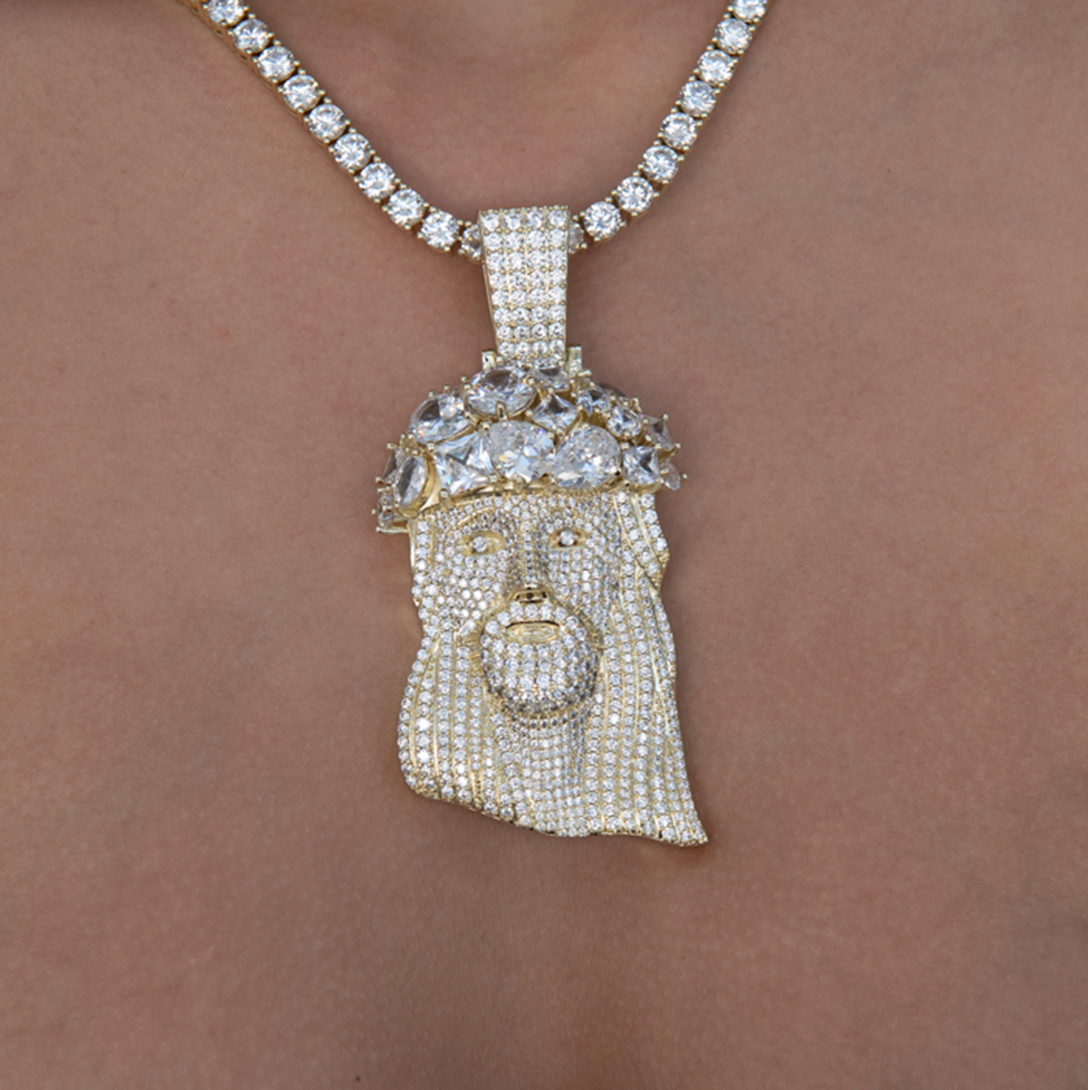 Large Diamond Portrait of Jesus Pendant in Yellow Gold