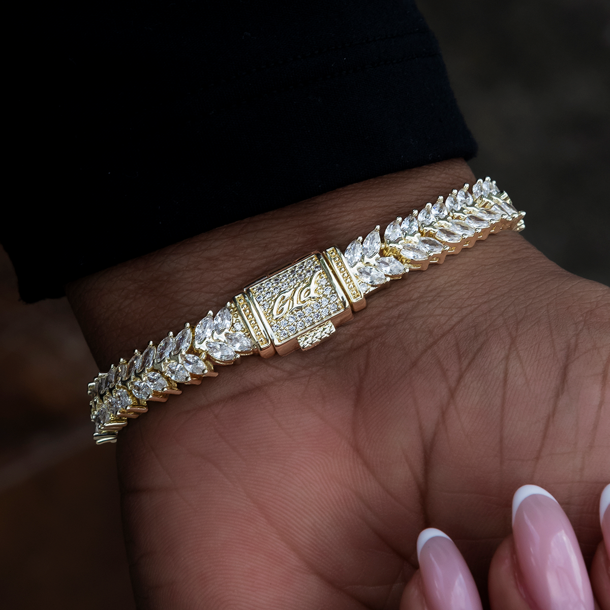 Iced Herringbone Bracelet in Yellow Gold- 7mm