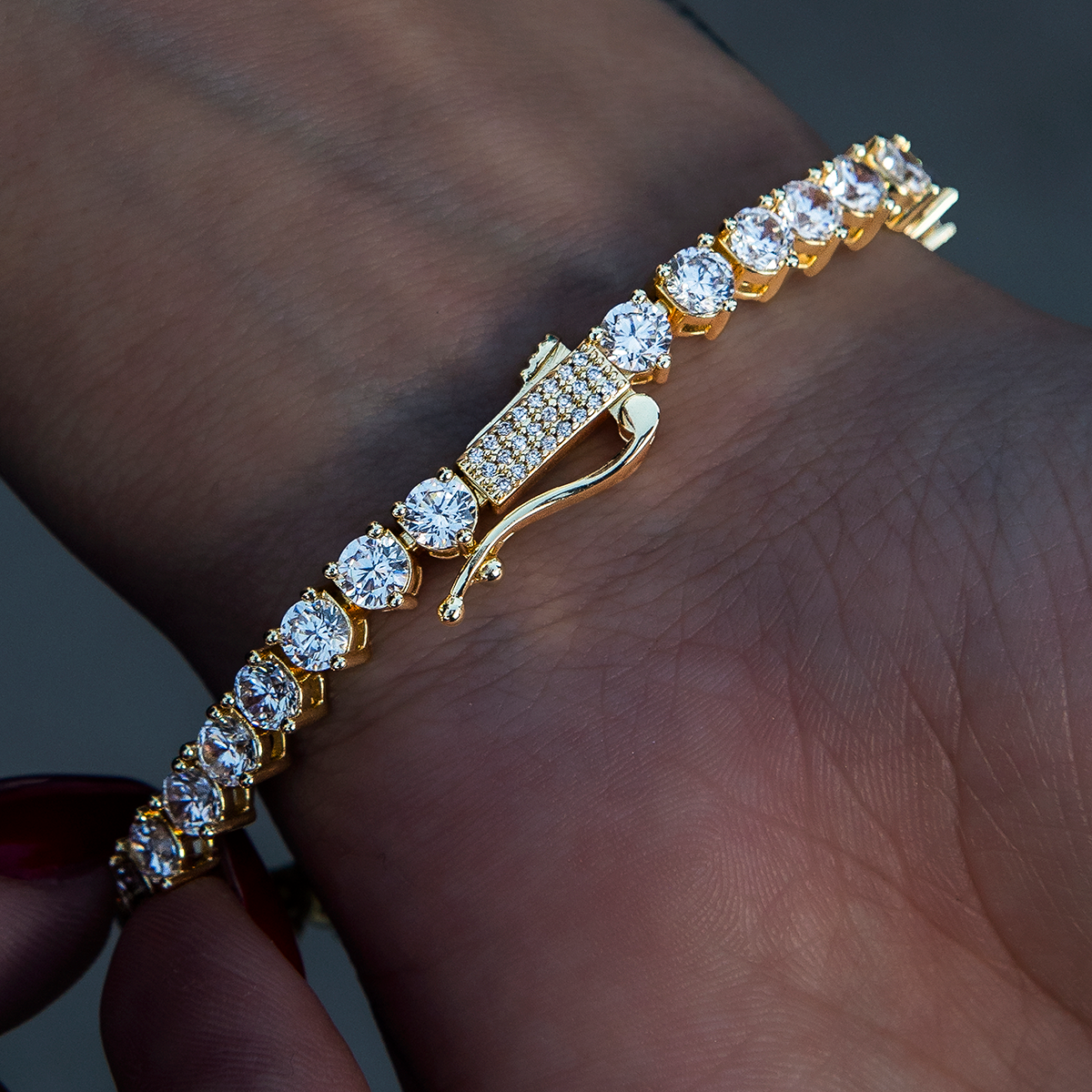 3 Prong Tennis Bracelet in Yellow Gold