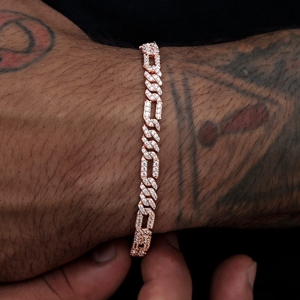 Diamond Figaro Bracelet in Rose Gold- 6mm