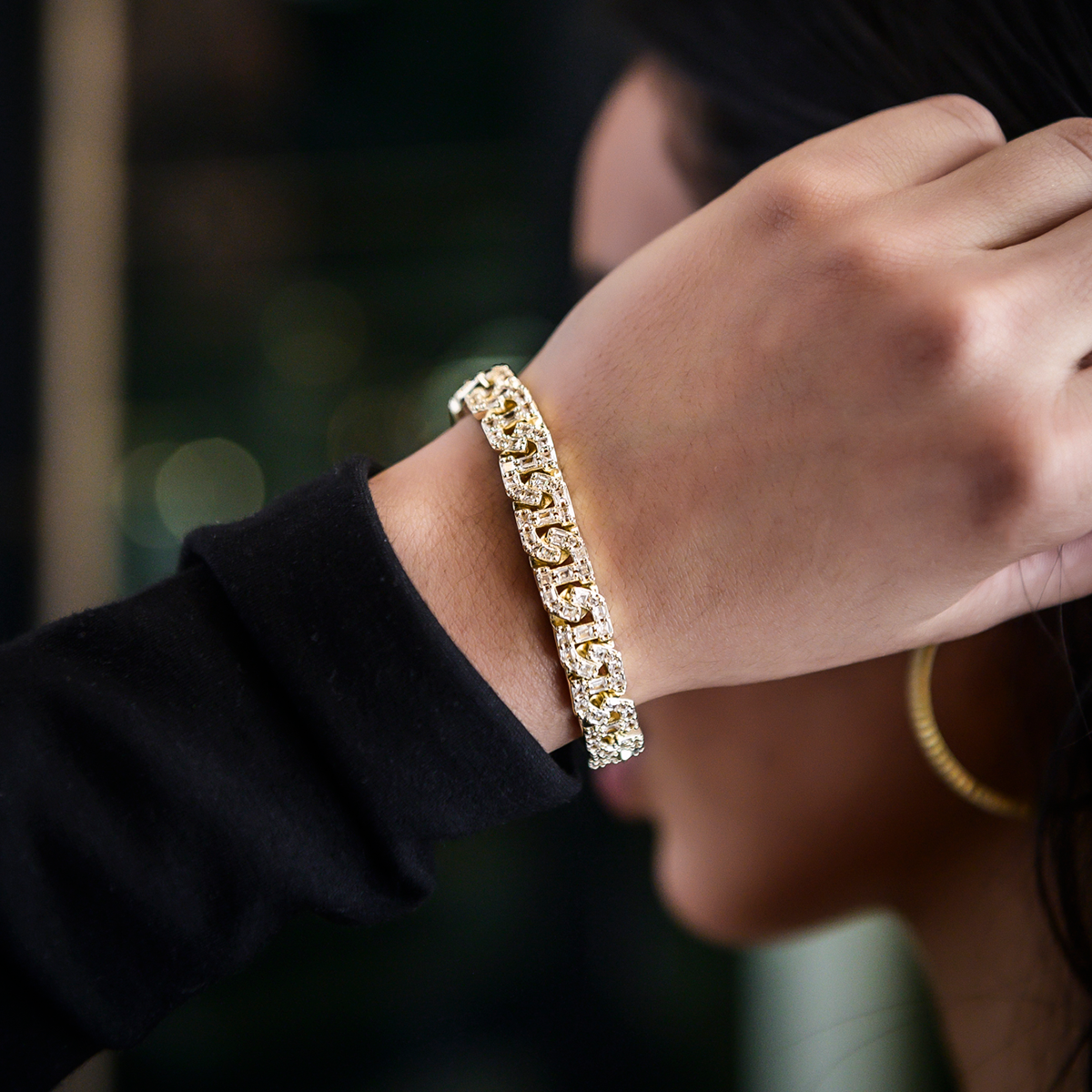 Baguette Chain Link Bracelet in Yellow Gold