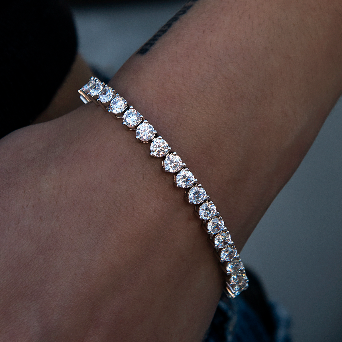 3 Prong Tennis Bracelet in White Gold