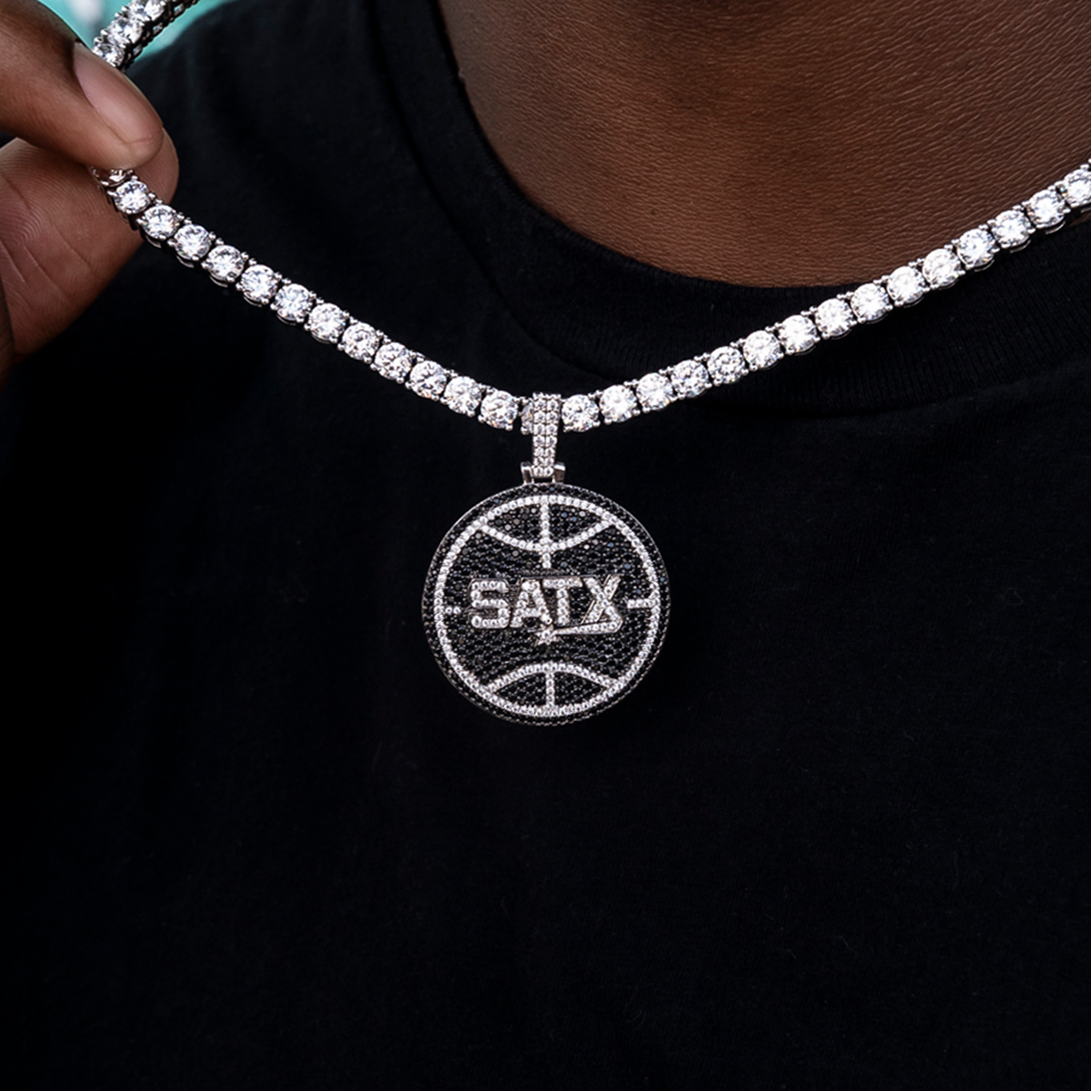 San Antonio Spurs Official NBA SATX Logo Pendant