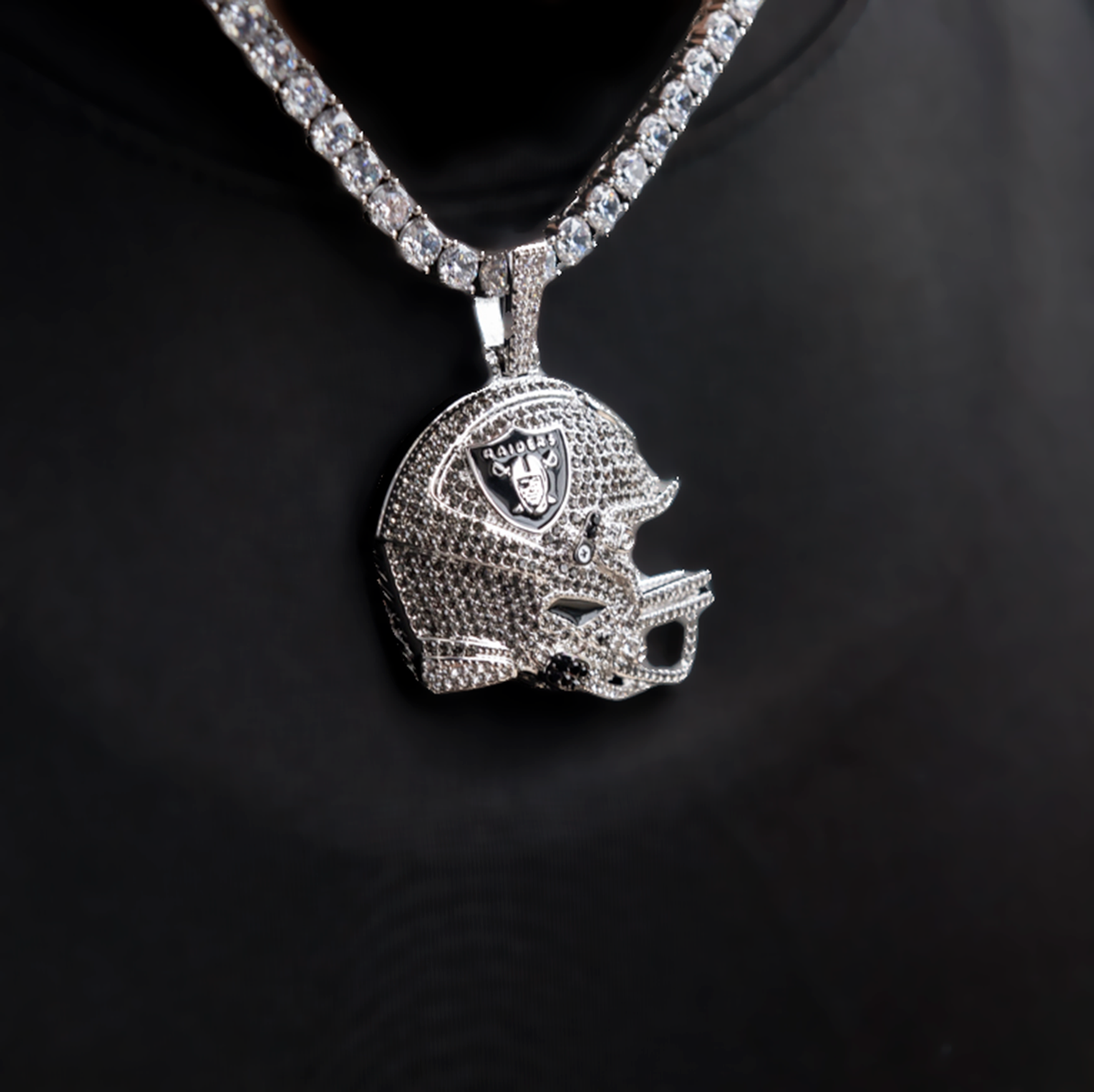 Official NFL 2025 Edition Las Vegas Raiders Helmet Pendant