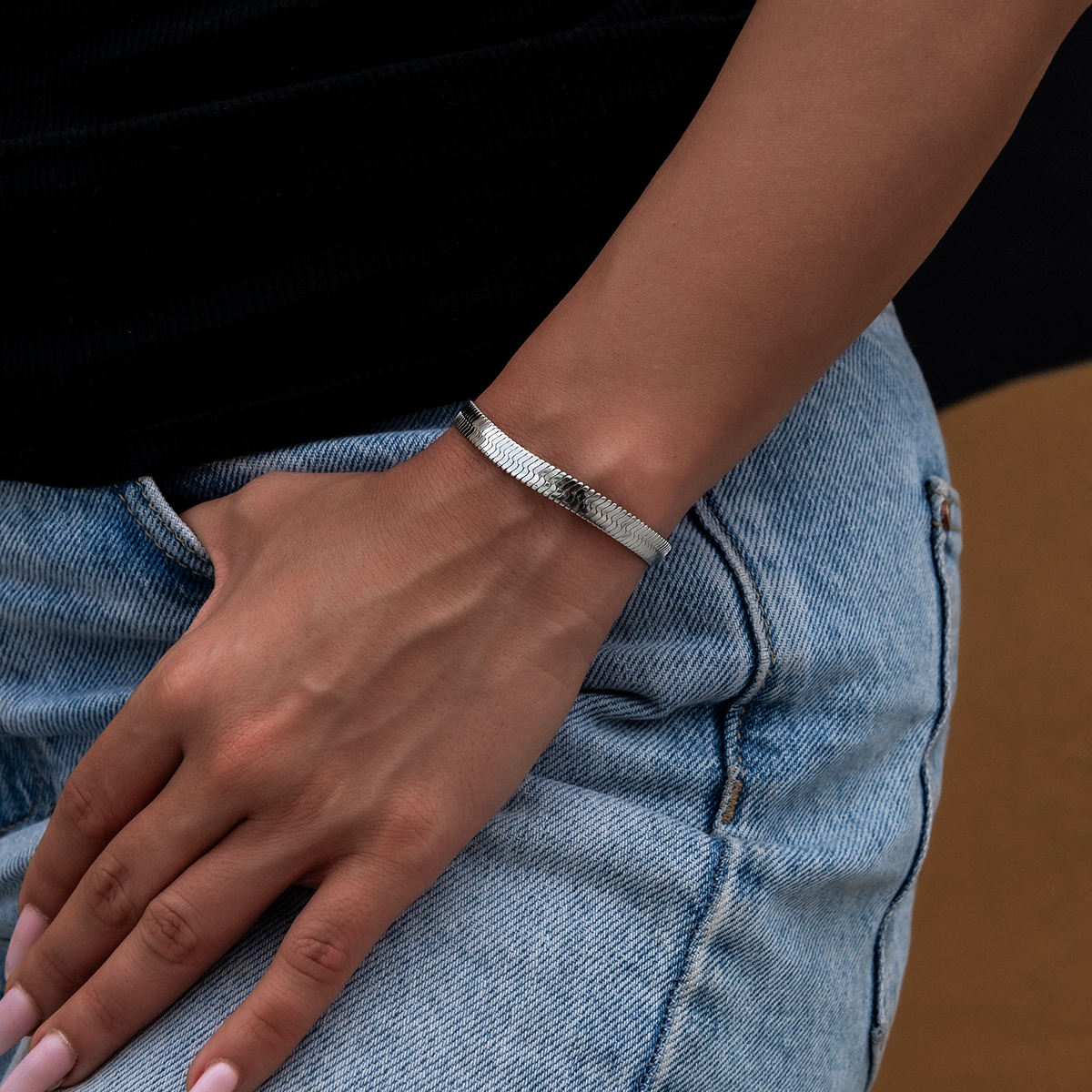 Herringbone Bracelet in White Gold- 6mm