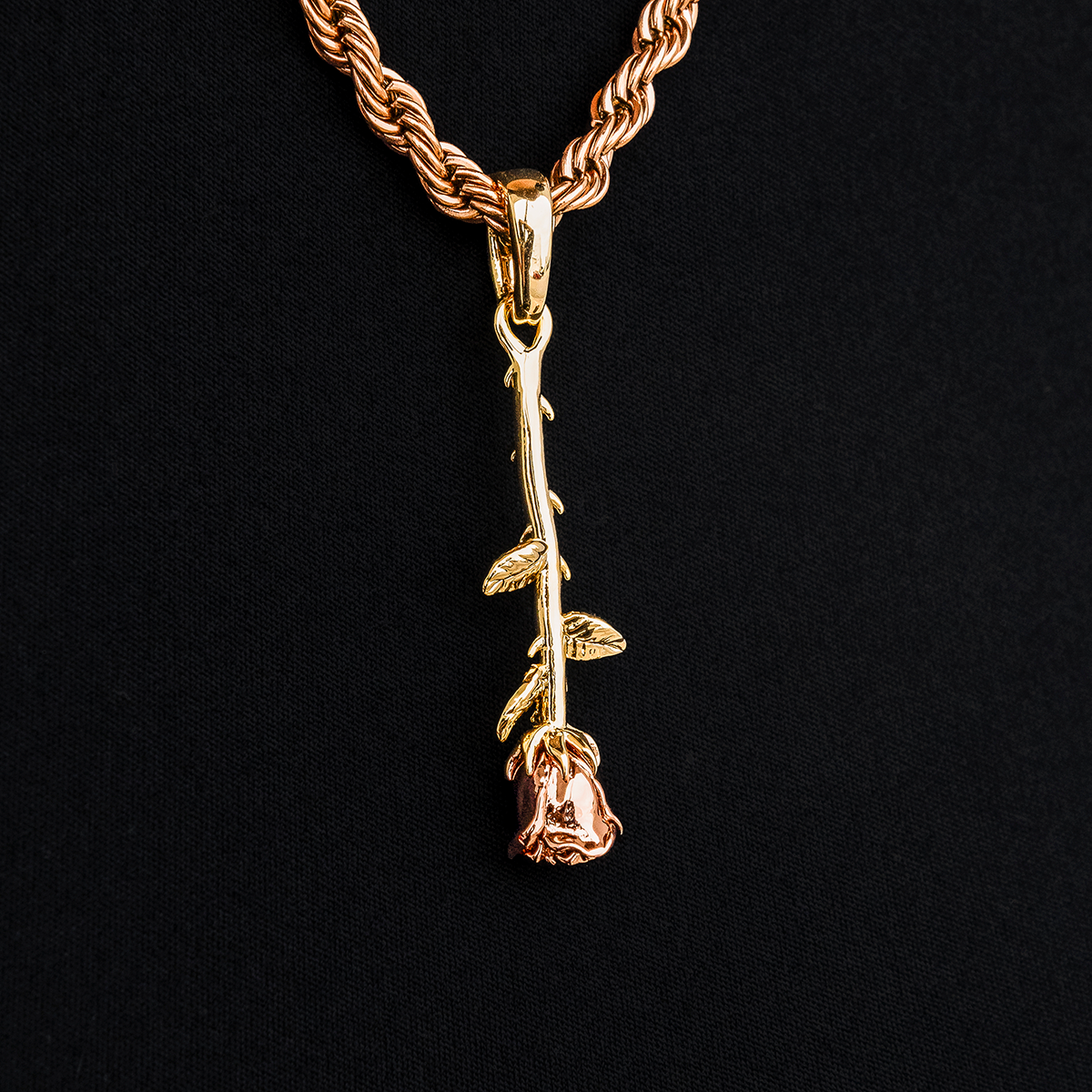 Hanging Rose Pendant in Rose Gold