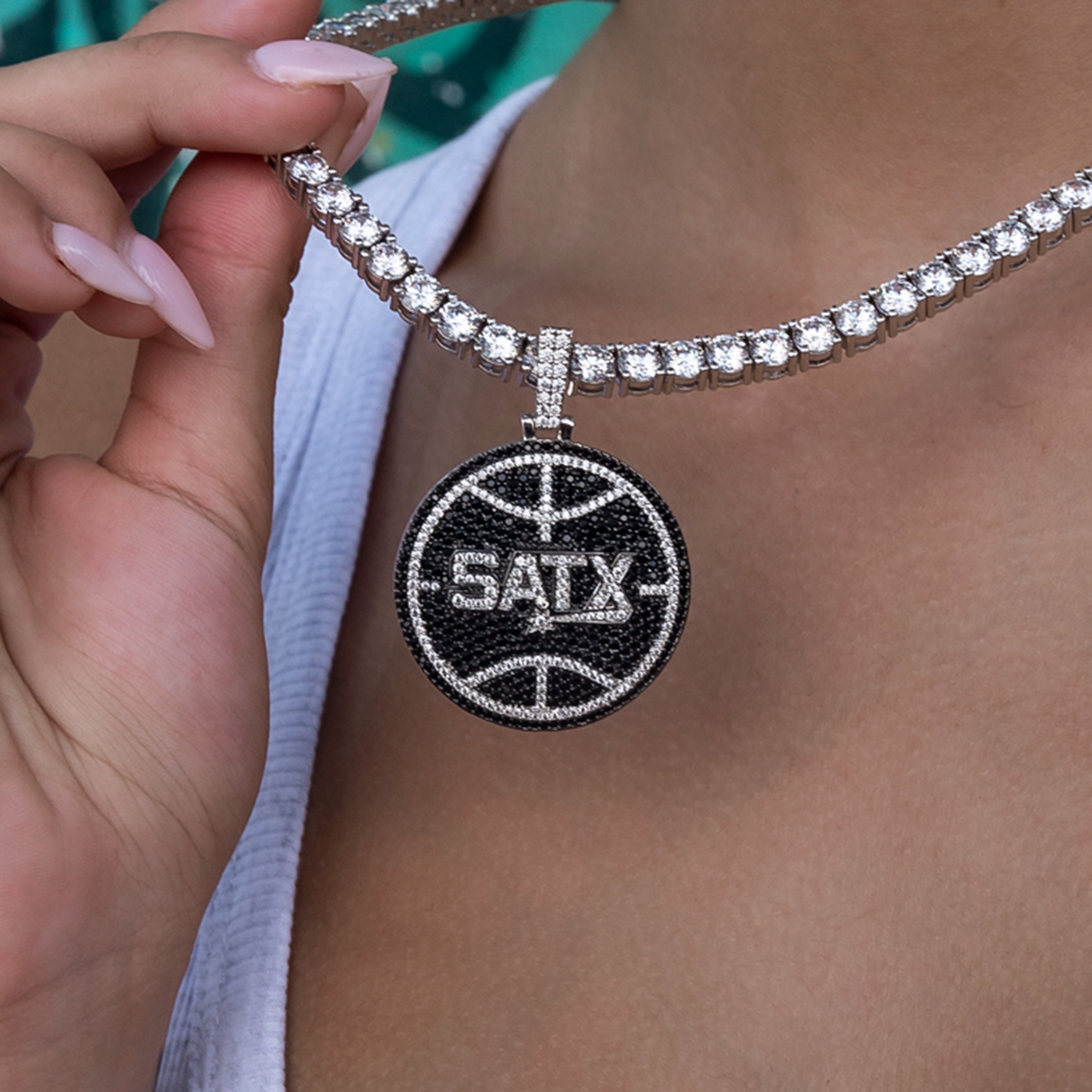 San Antonio Spurs Official NBA SATX Logo Pendant