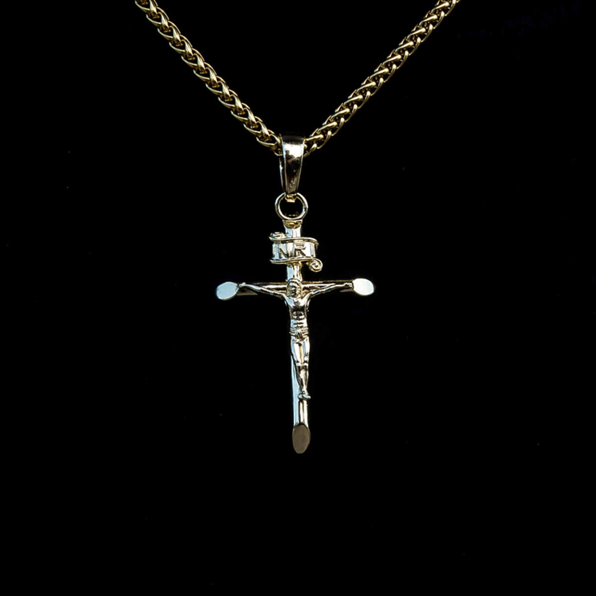 Large Crucifix Pendant in Yellow Gold