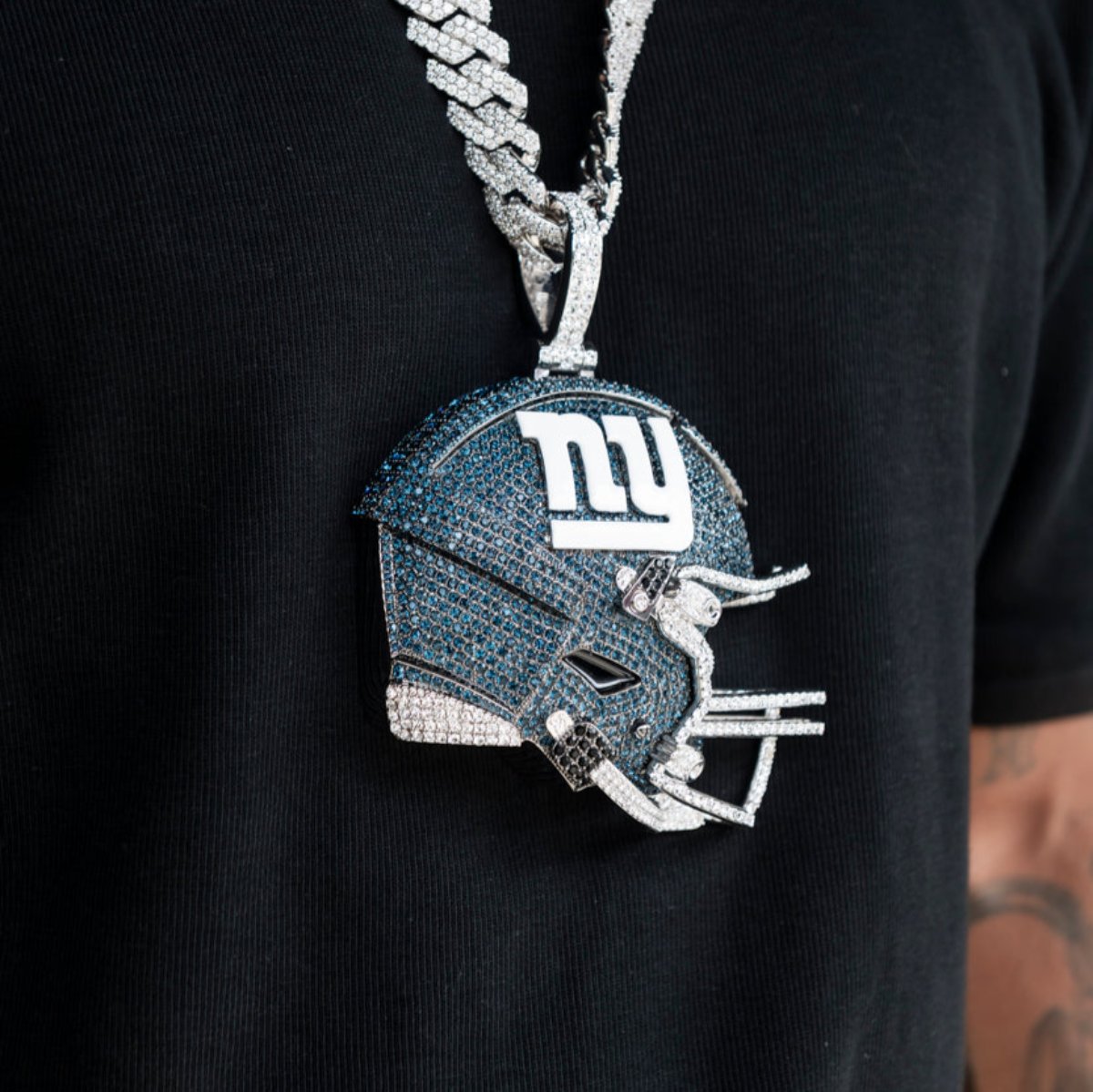 Giant New York Giants Official NFL Helmet Pendant