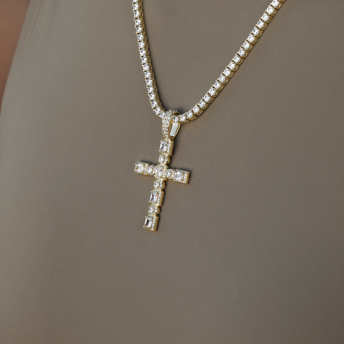 Diamond Pave Cushion Circle Cross Pendant in Yellow Gold