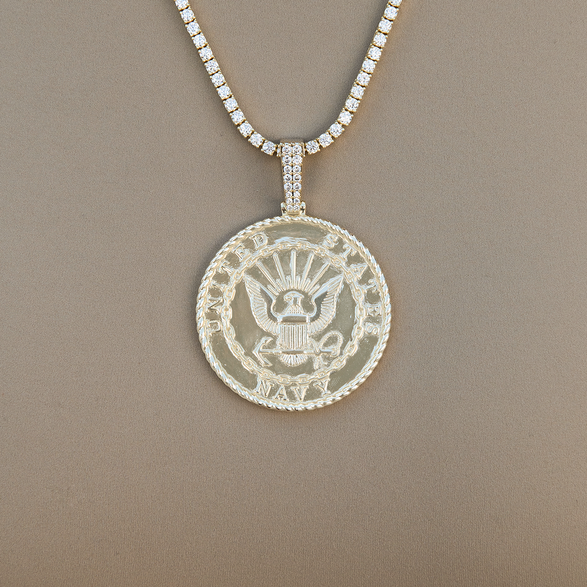 U.S. Navy Pendant in Yellow Gold