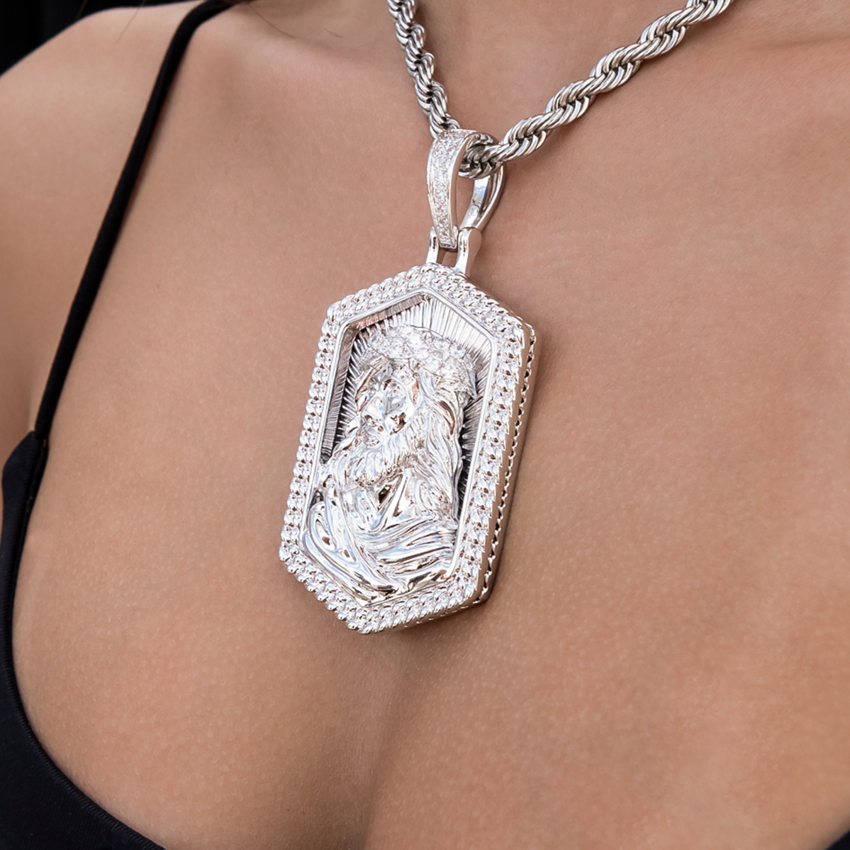 Large Icon Jesus Pendant in White Gold