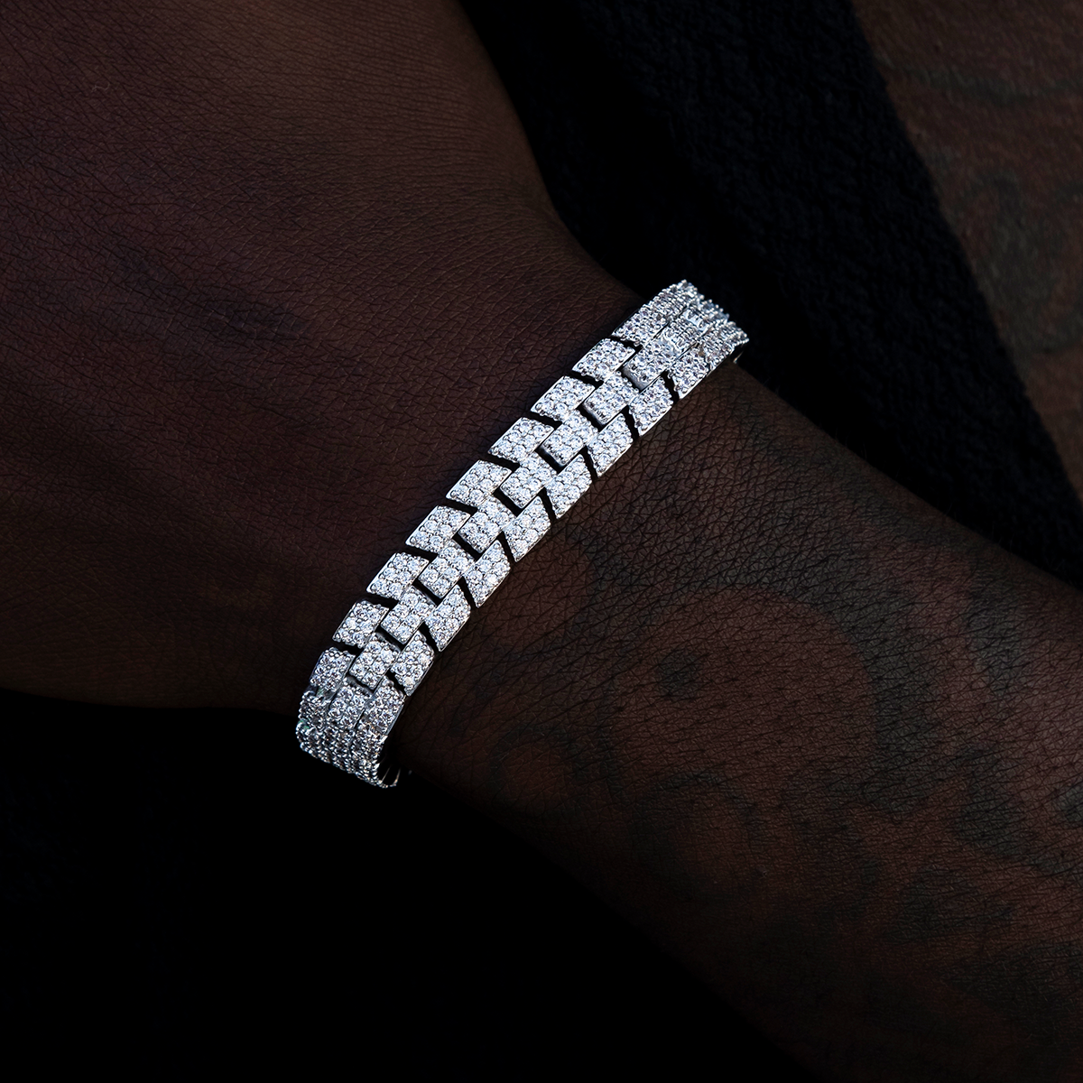 Diamond Spine Bracelet in White Gold