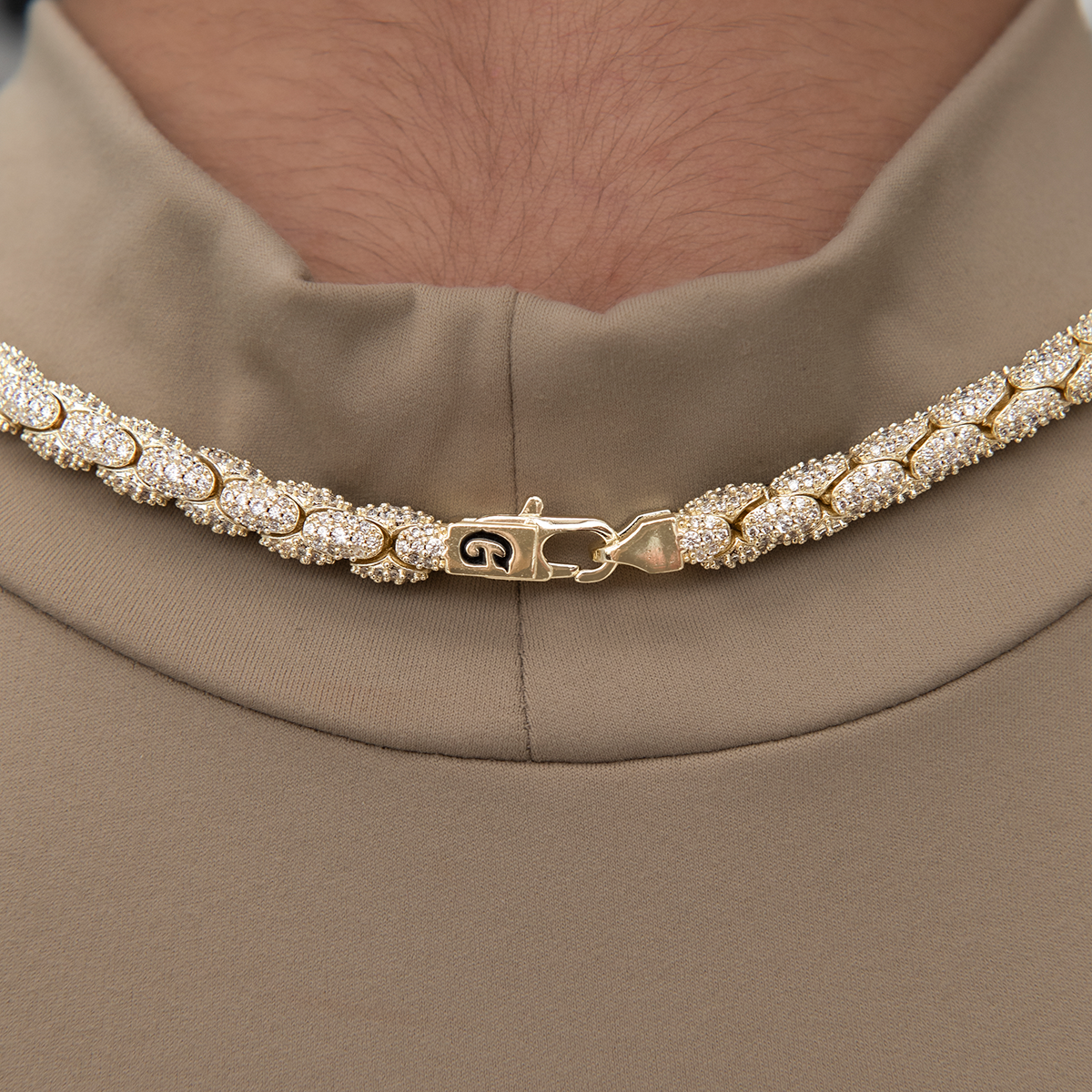 Diamond Pave Reptile Necklace in Yellow Gold-6mm