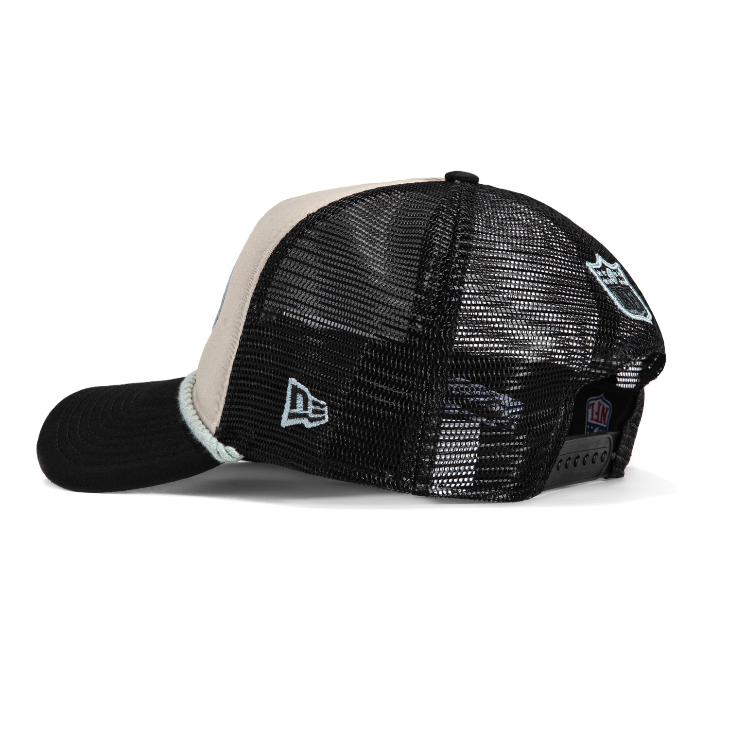 New Era 9Forty A-Frame 2024 Sideline Las Vegas Raiders Trucker Snapback Hat - White, Black