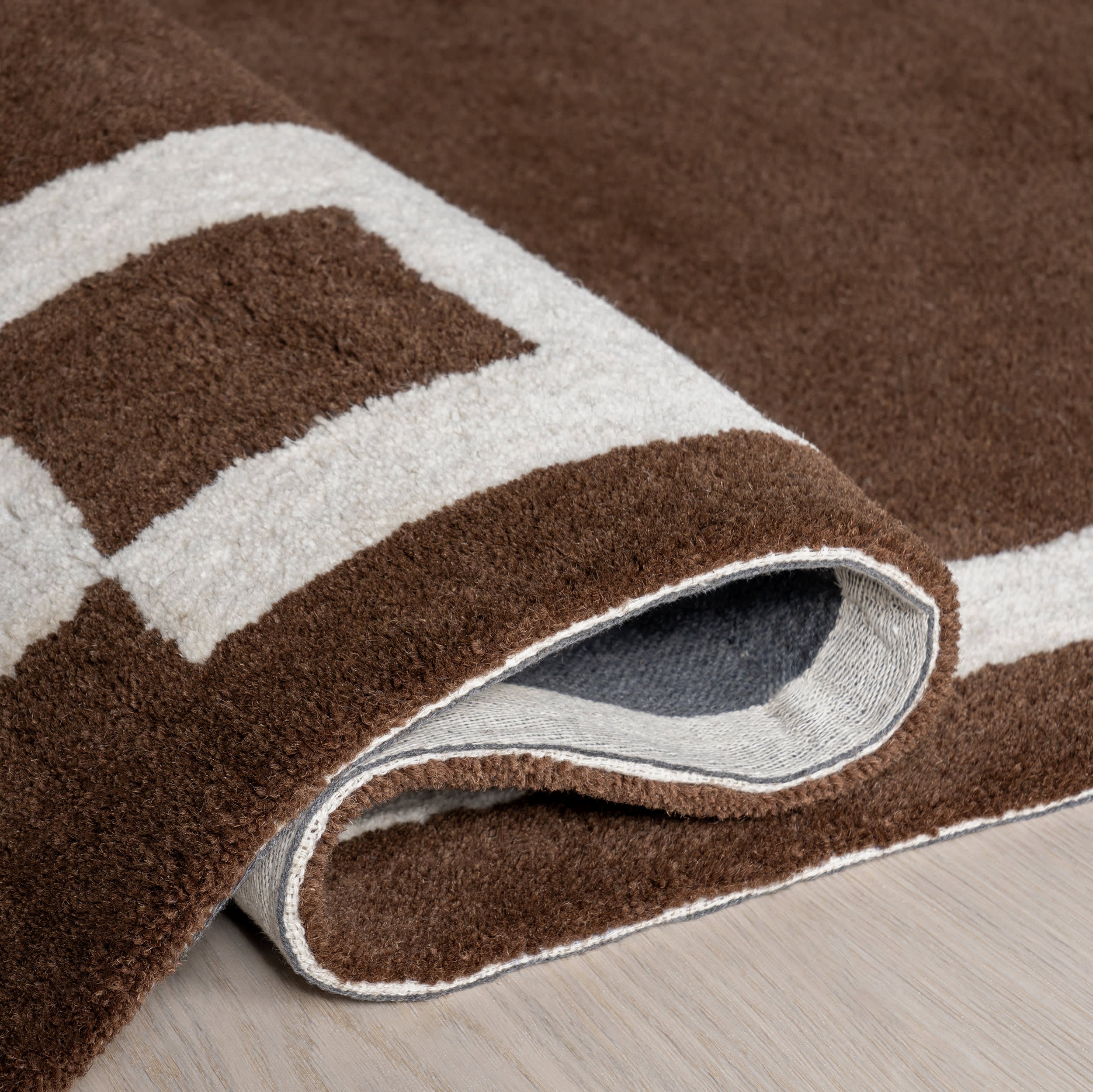 Grace Bordered Wool Rug | Brown