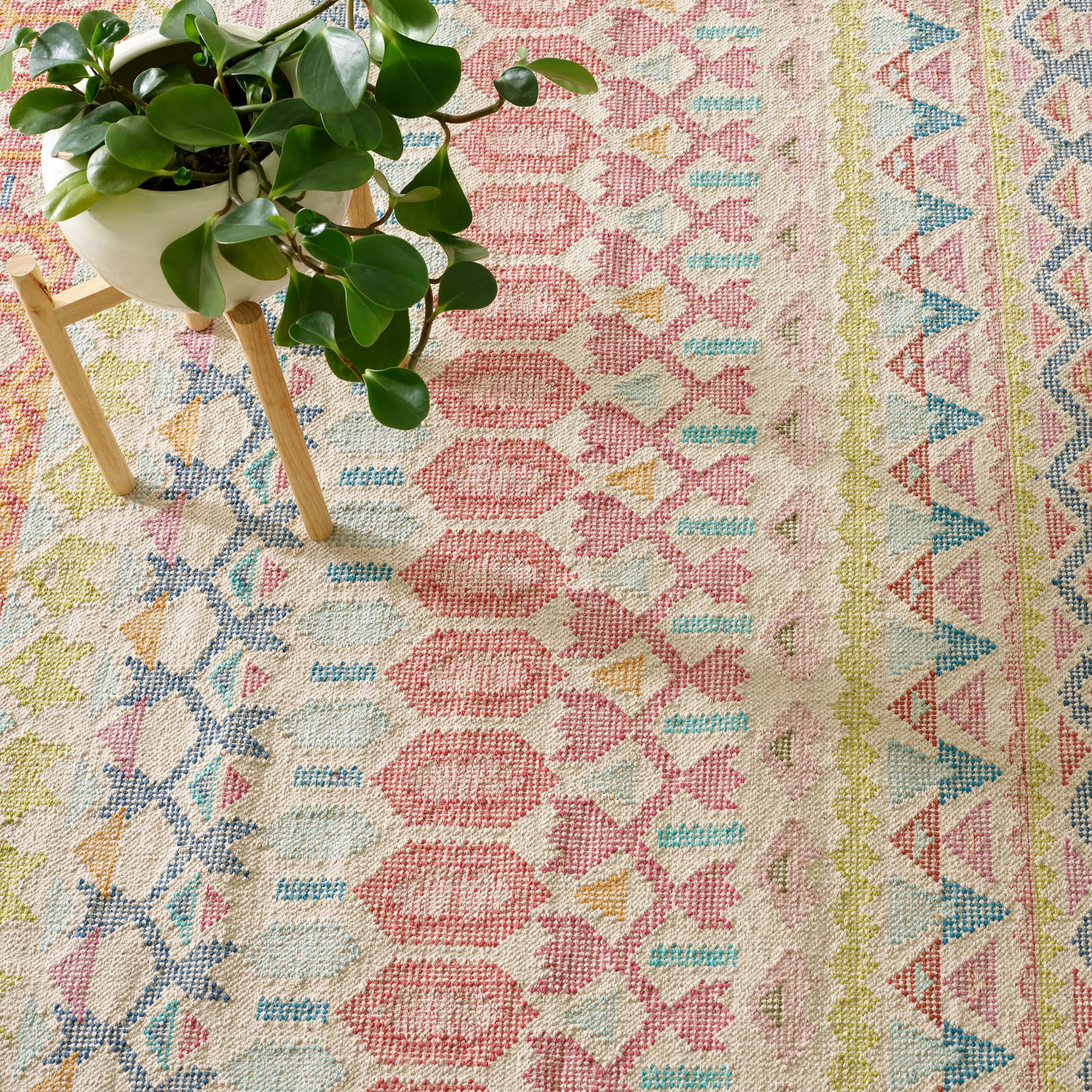 Stony Brook Multi Hand Loom Knotted Cotton Rug