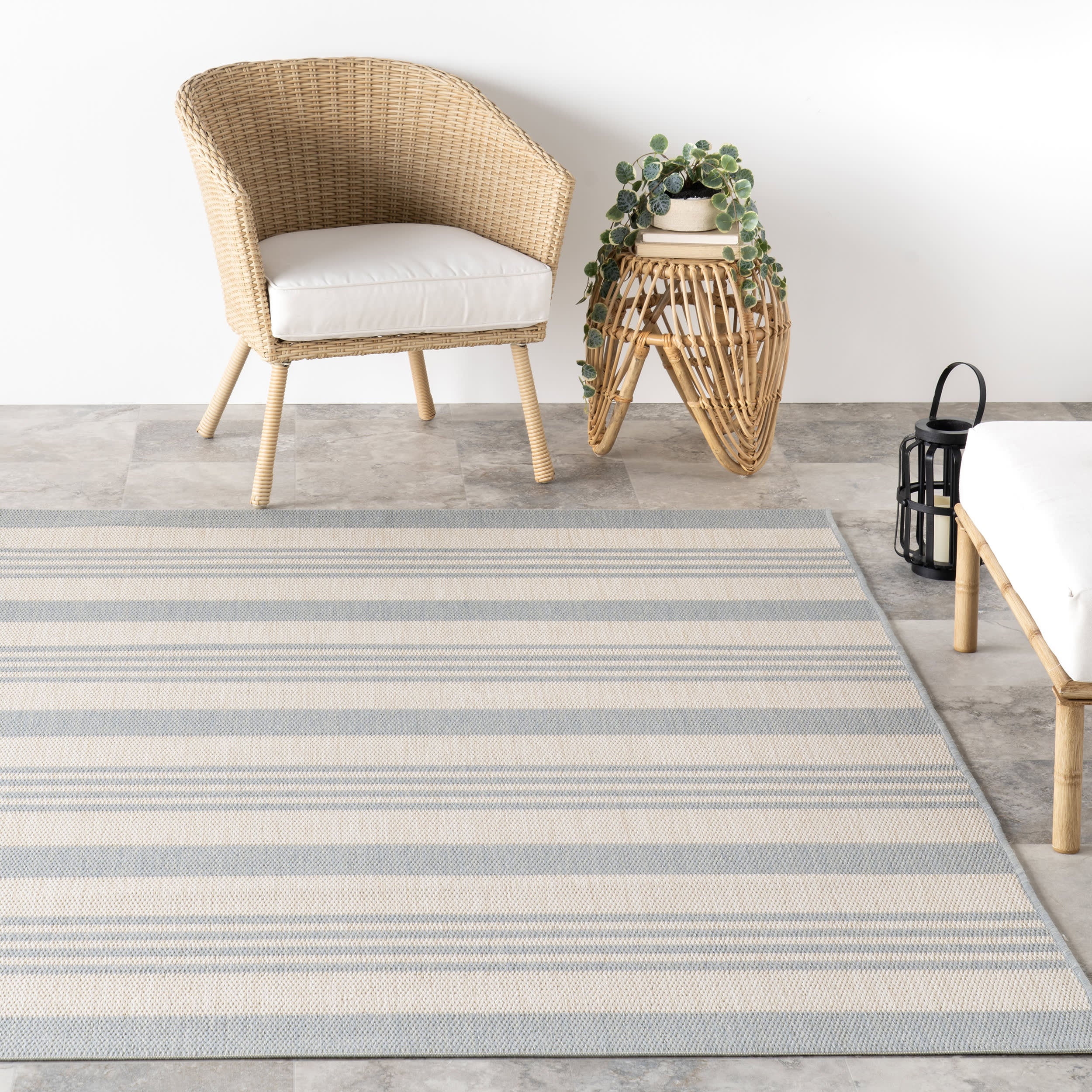 Regency Stripes Indoor/Outdoor Rug | Light Grey