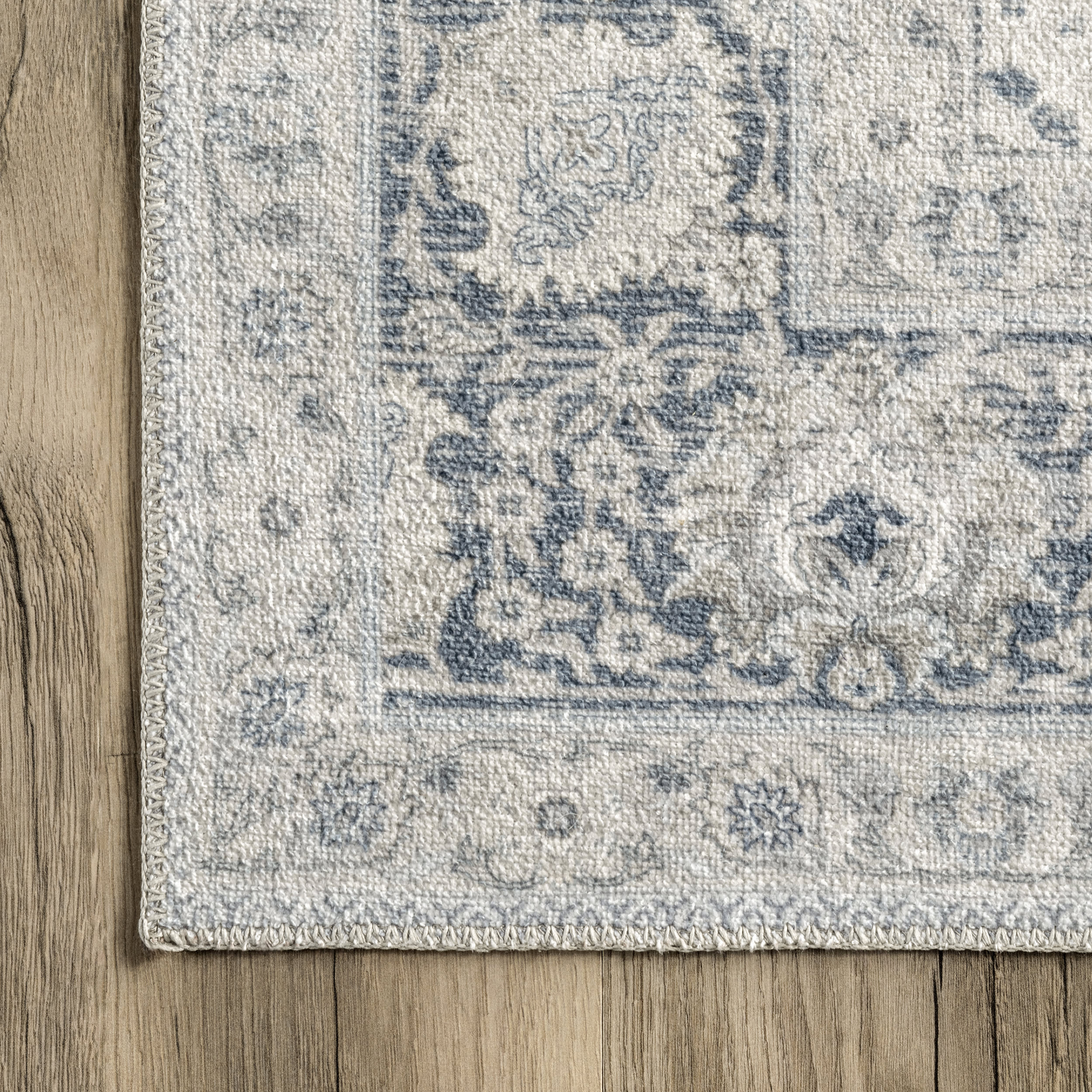 Bayberry Vintage Washable Rug | Light Blue