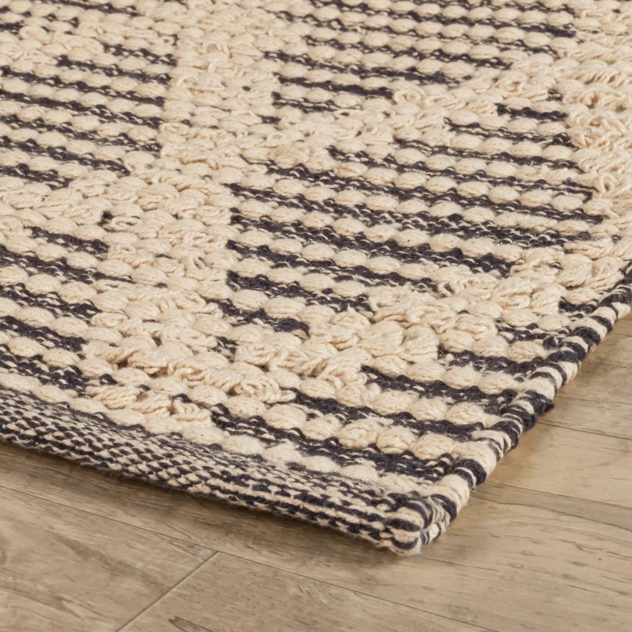 Textured Diamond Blue/Ivory Handwoven Cotton Rug