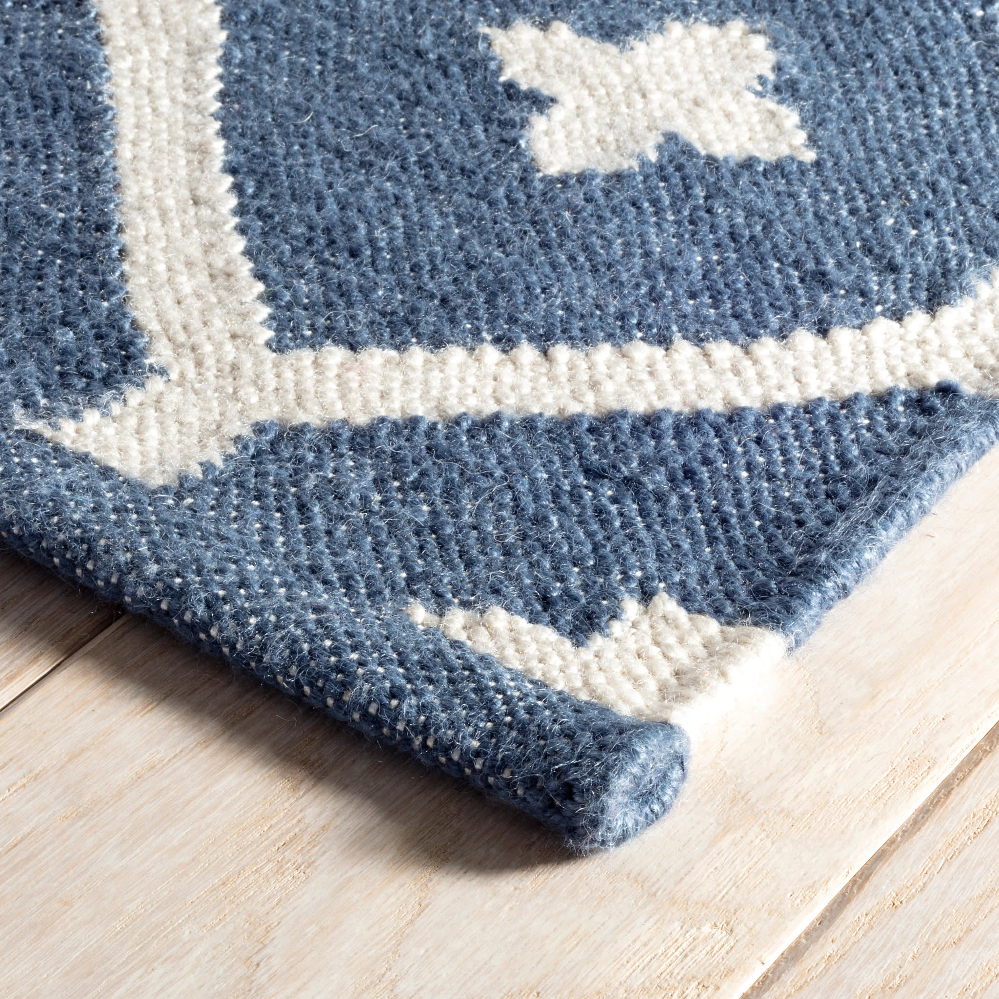 Elizabeth Navy Handwoven Indoor/Outdoor Rug