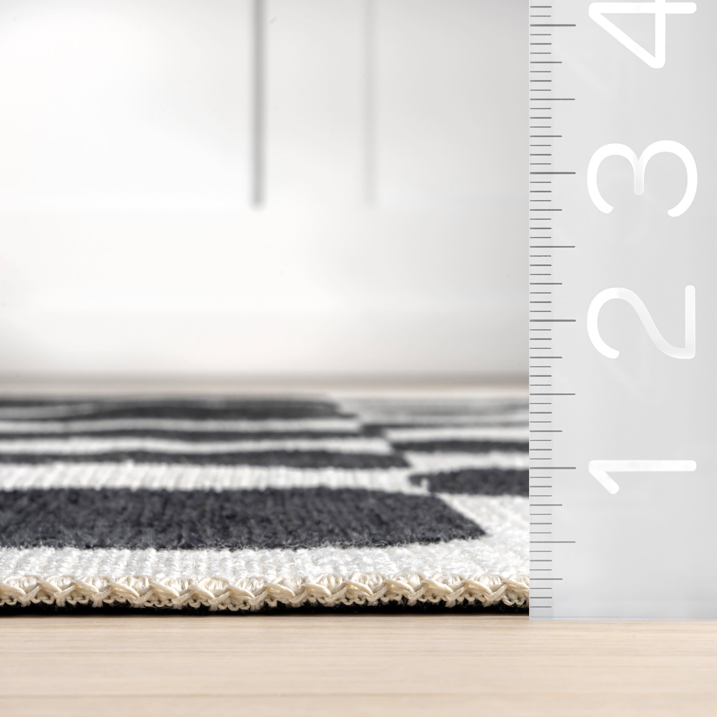 Emelia Blocks Reversible Washable Rug | Black/Cream