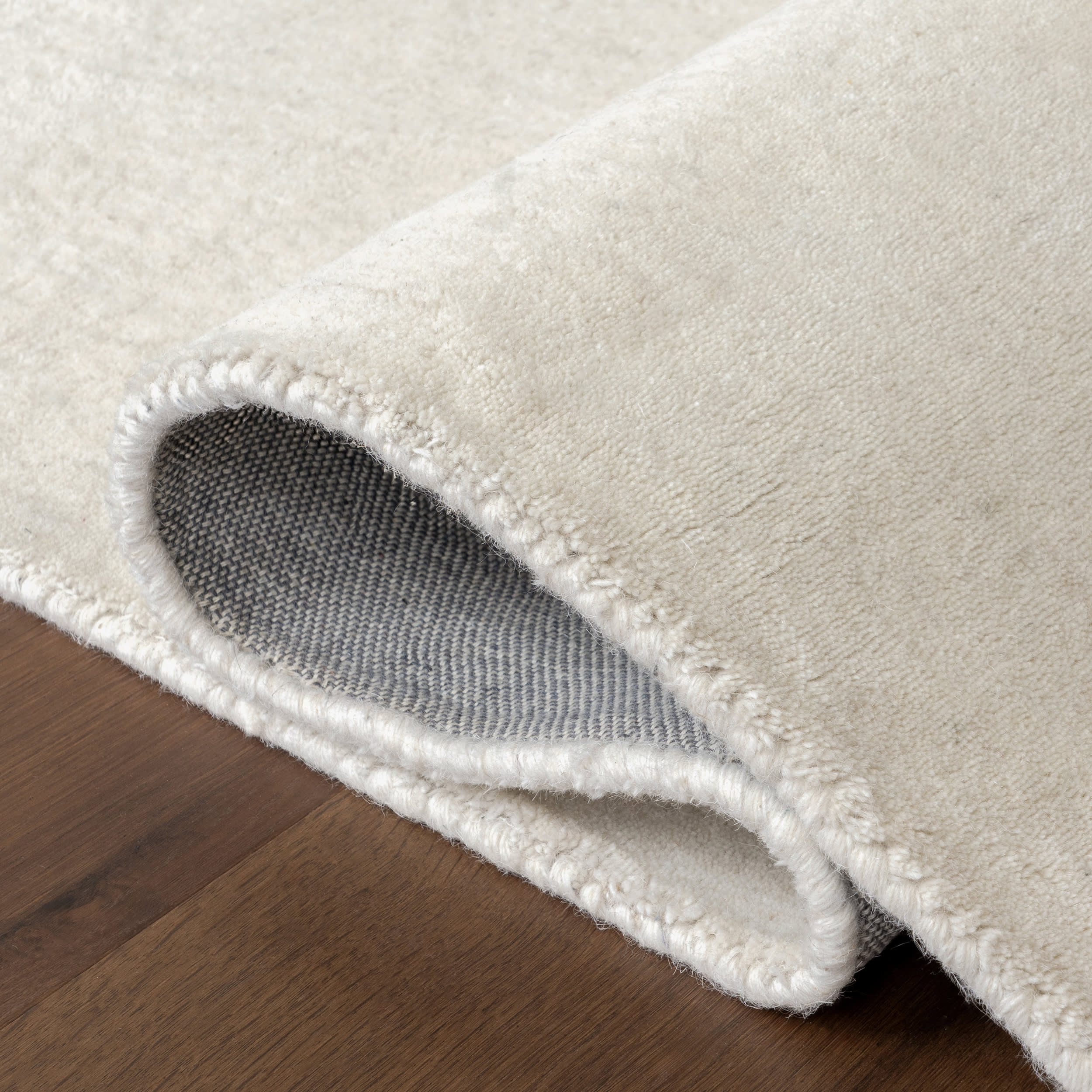 Maru Wool Rug | Ivory