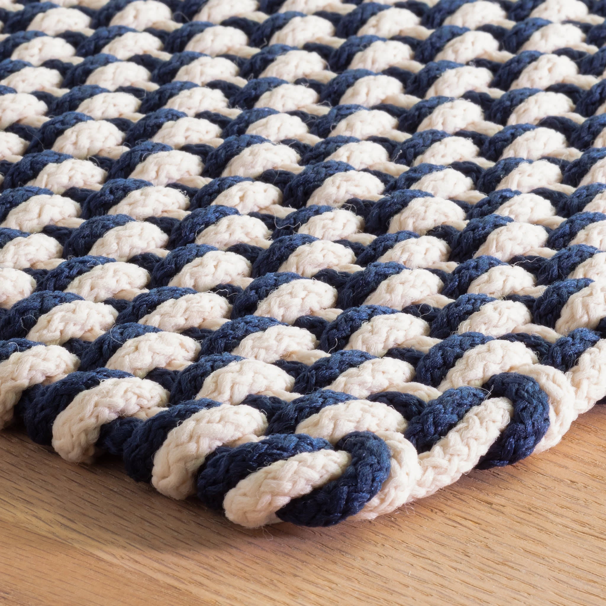 Two-Tone Rope Navy/Ivory Handwoven Indoor/Outdoor Rug