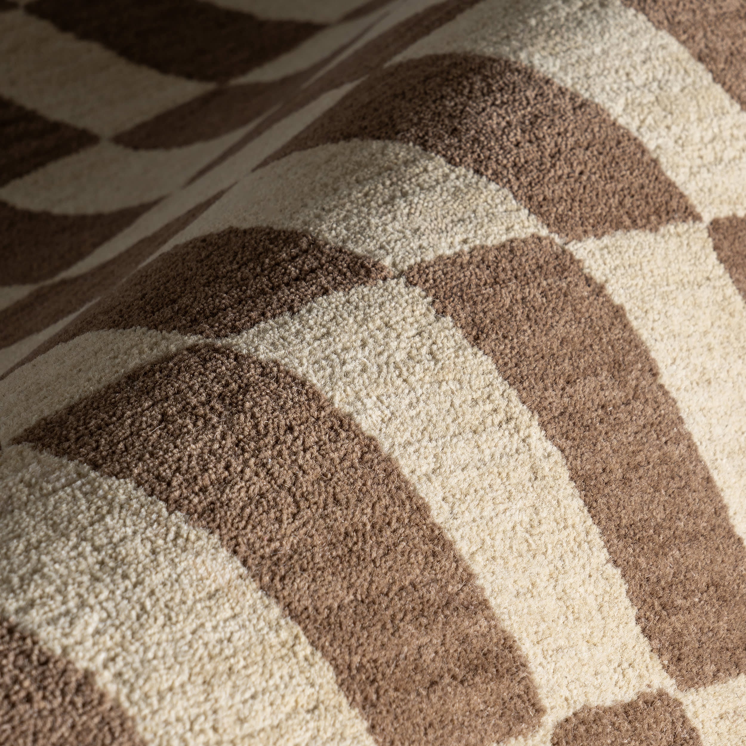 Kai Checkerboard Wool Rug | Mocha Brown