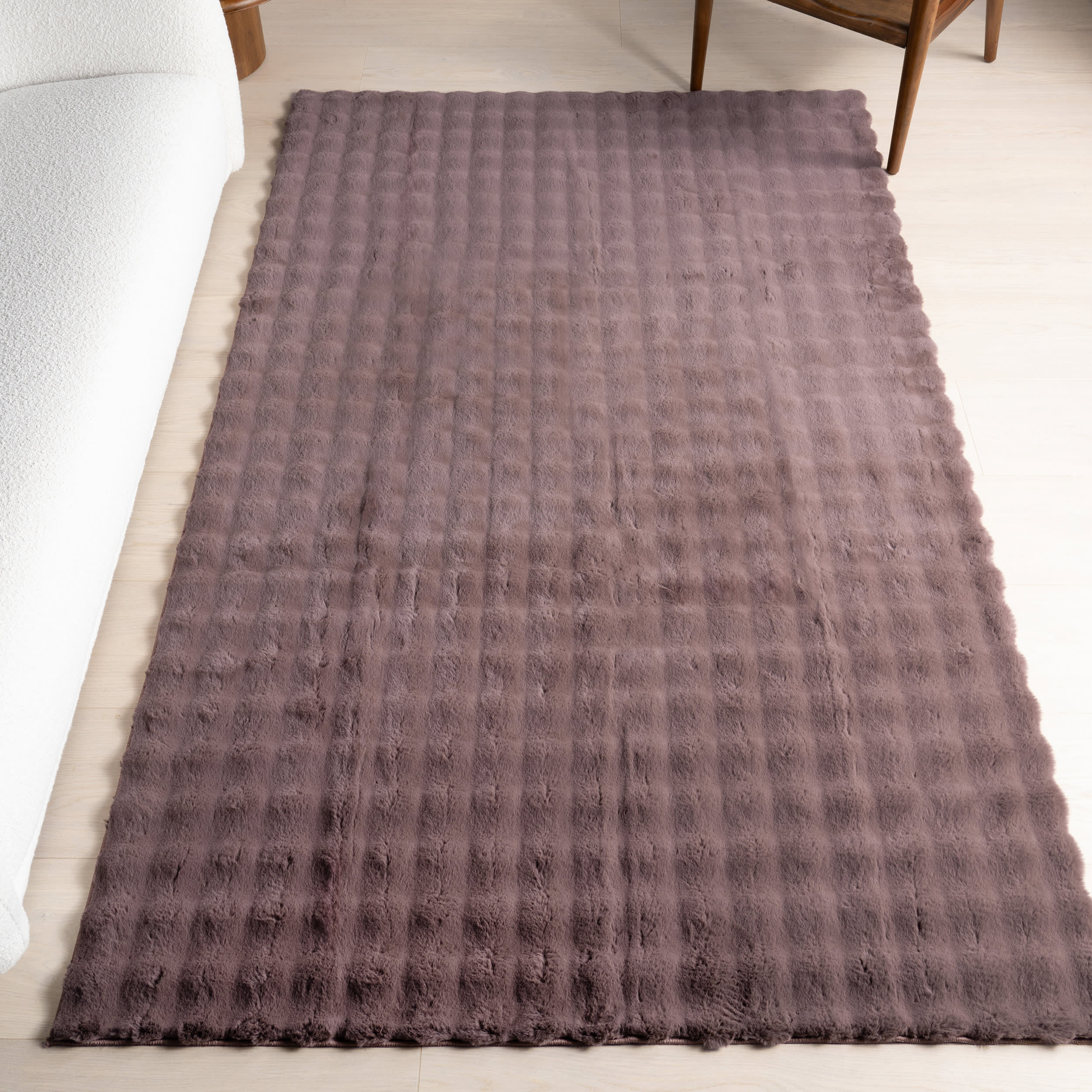 Ivana Checkered Plush Cloud Washable Rug | Dark Brown