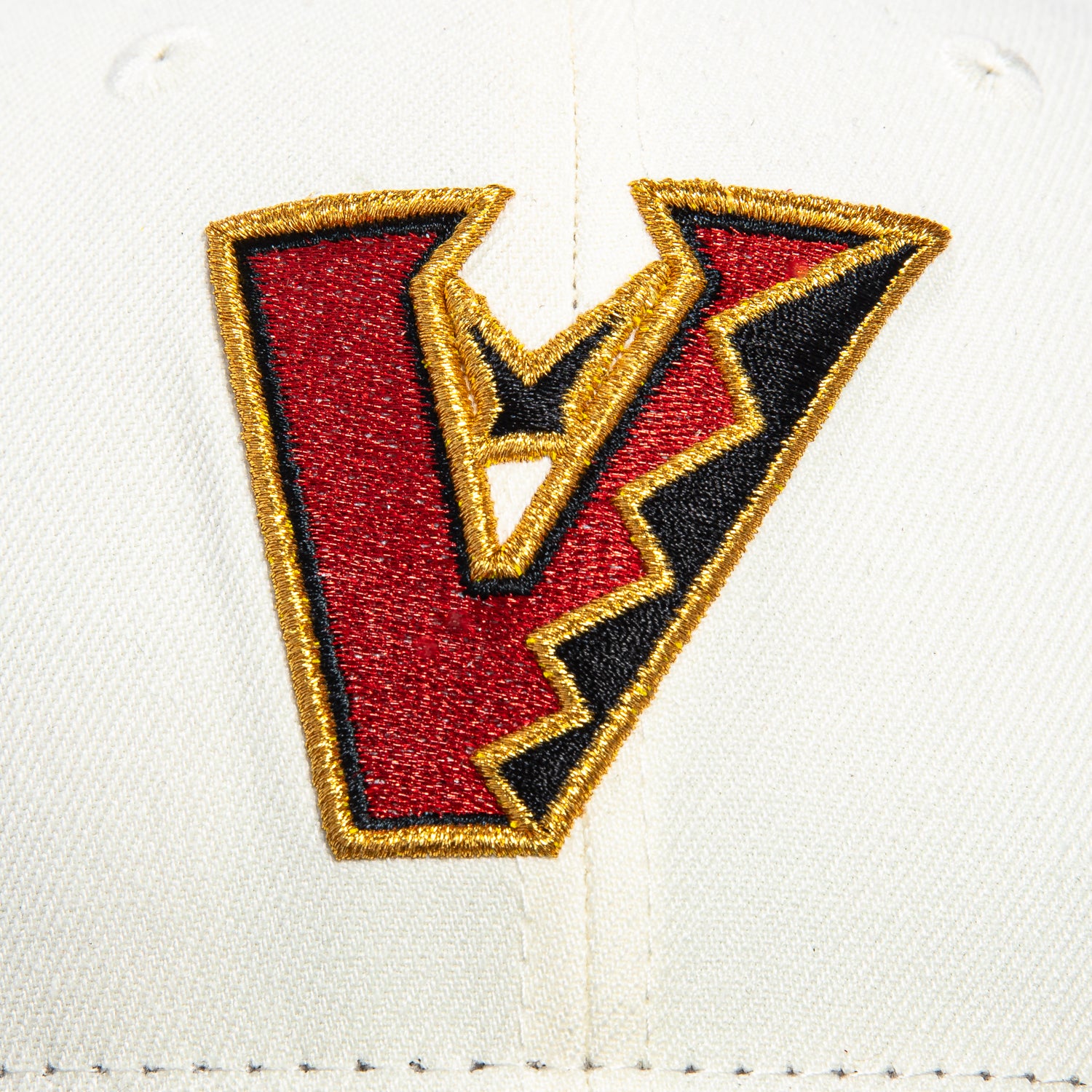 New Era 59Fifty Valentine's Day Arizona Diamondbacks 2001 World Series Patch Upside Down Hat - White, Black, Red, Metallic Gold