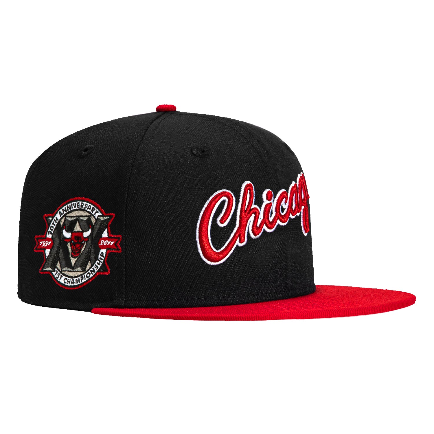 Mitchell & Ness Chicago Bulls 30th Anniversary Patch Arch Hat - Black, Red