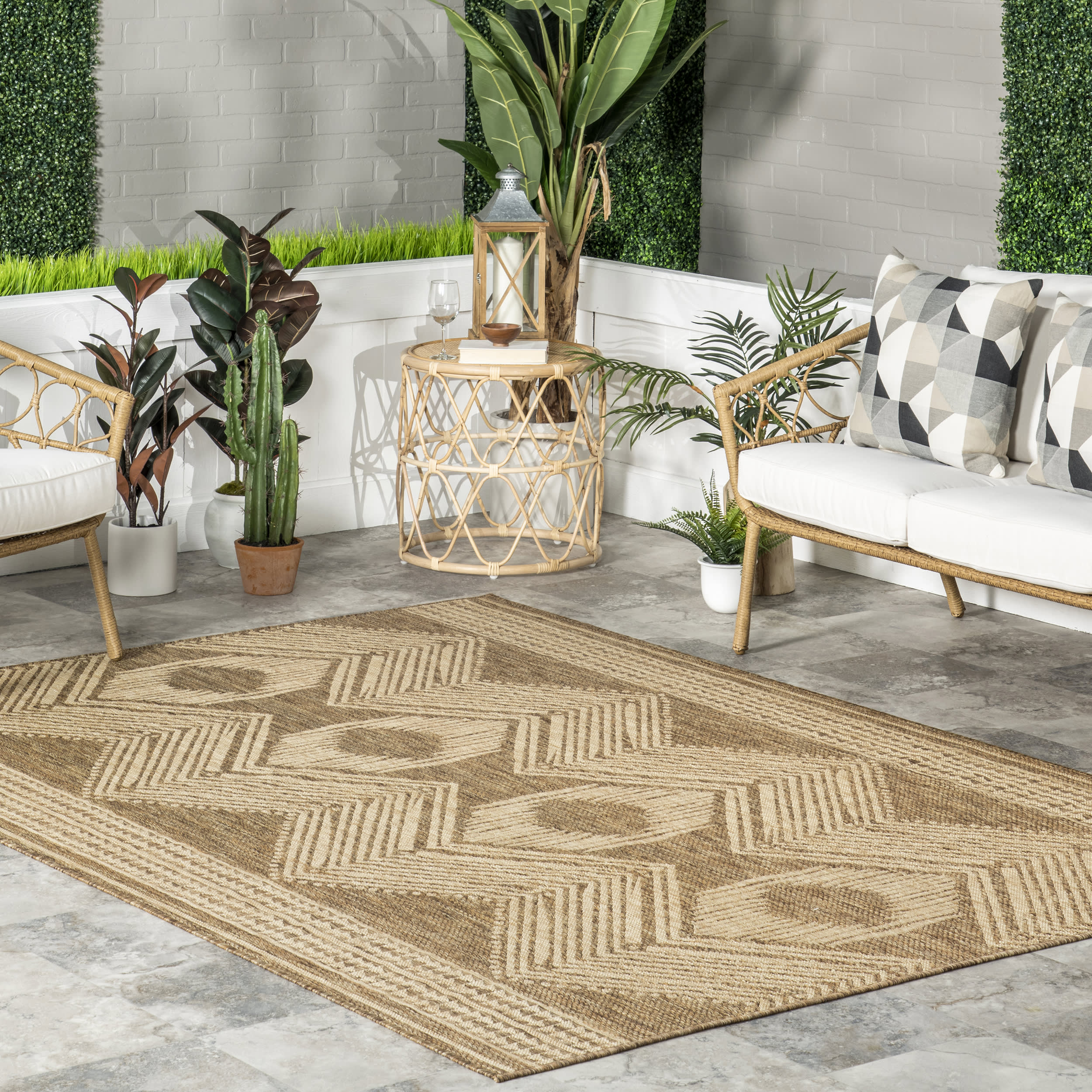 Iris Totem Indoor/Outdoor Flatweave Rug | Light Brown