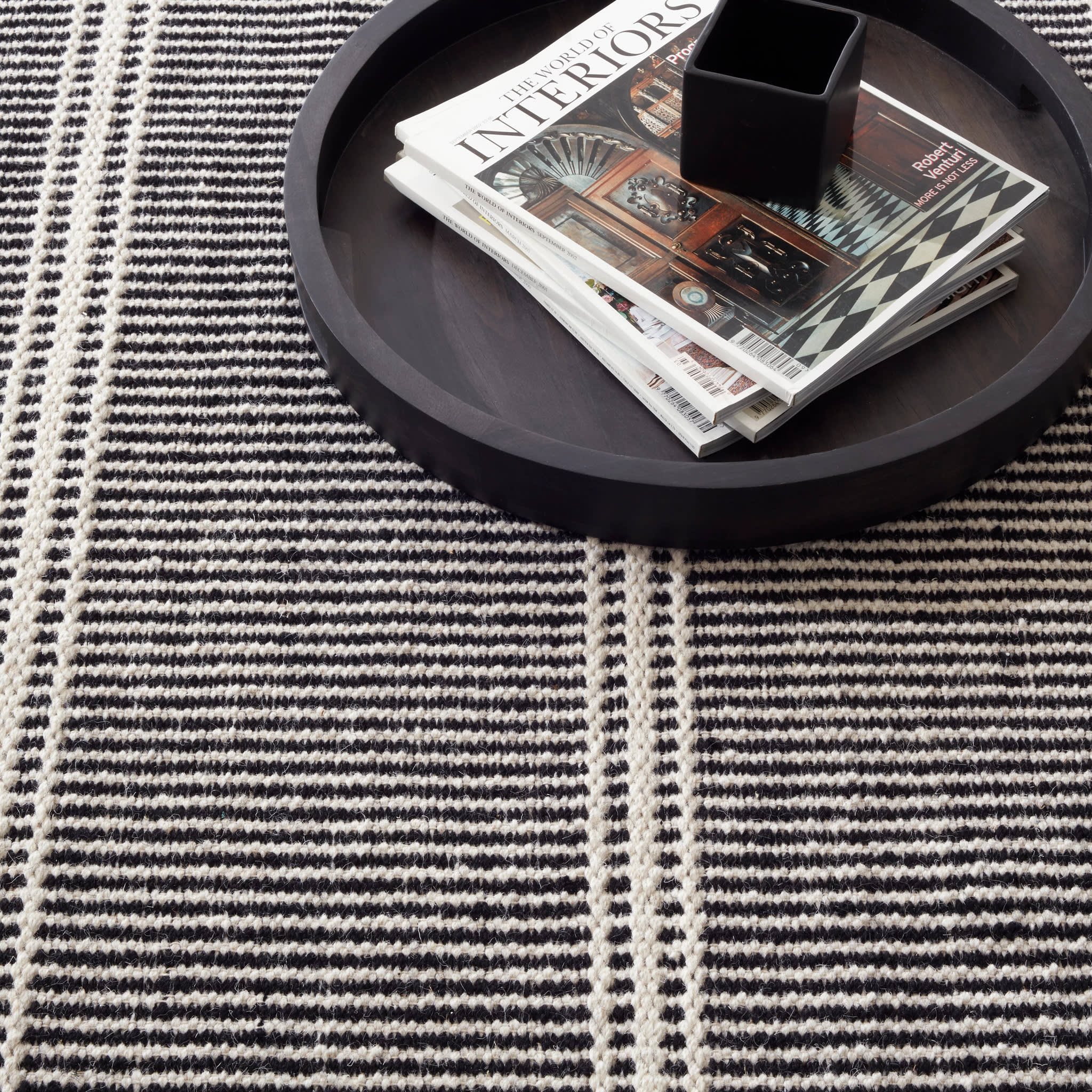 Malta Black/Ivory Handwoven Wool Rug