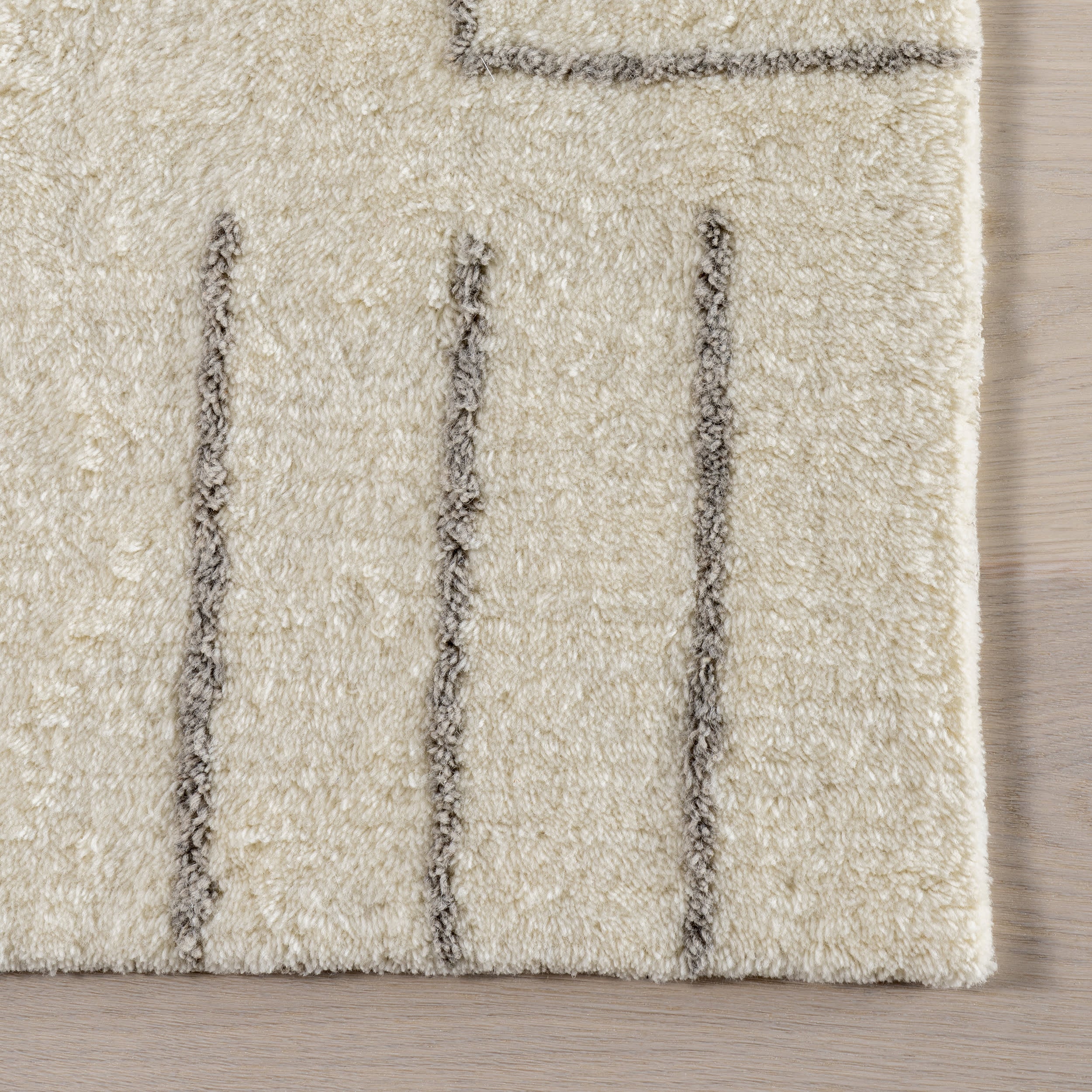 Outpost Graphic Rug | Ivory