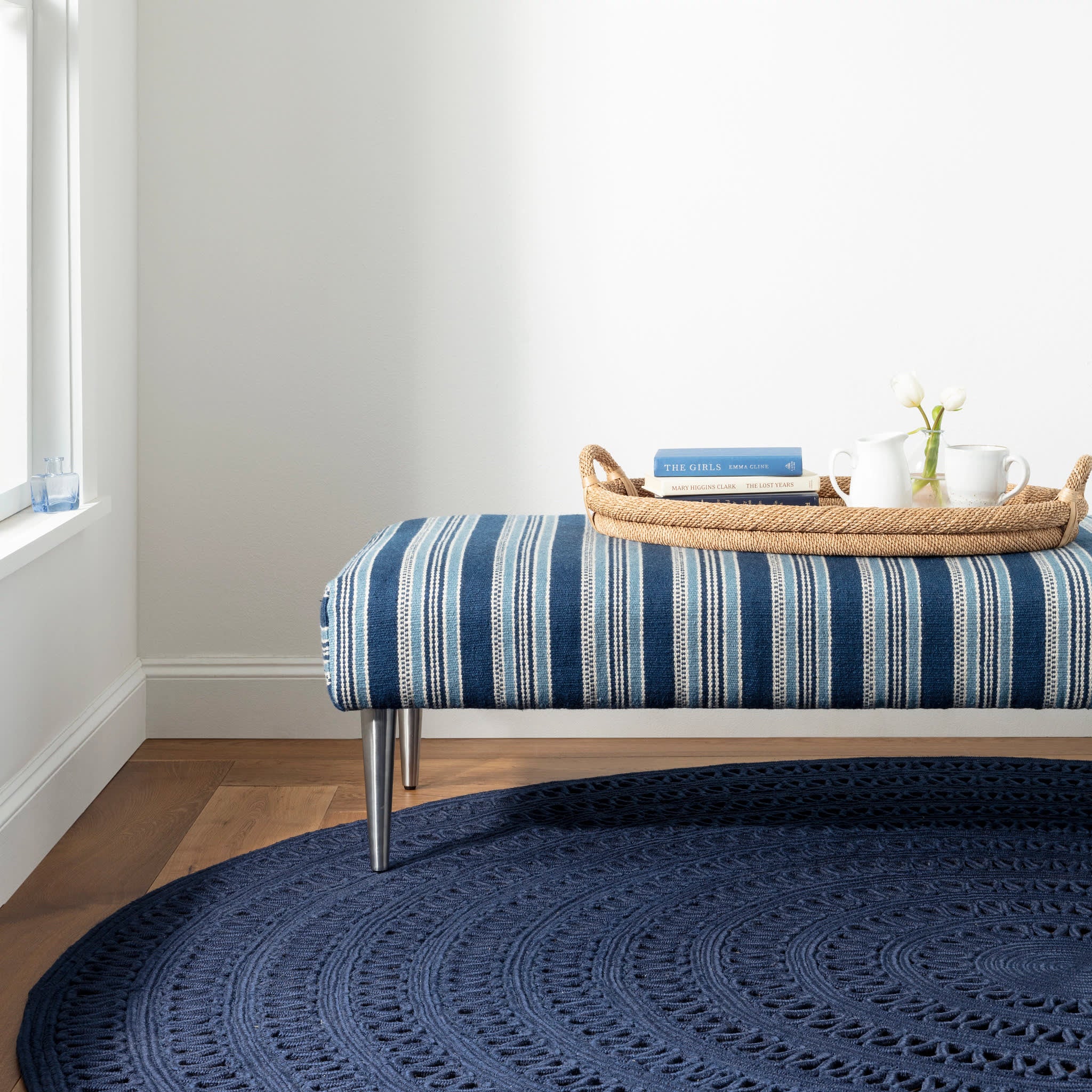 Bowline Navy Handwoven Indoor/Outdoor Round Rug