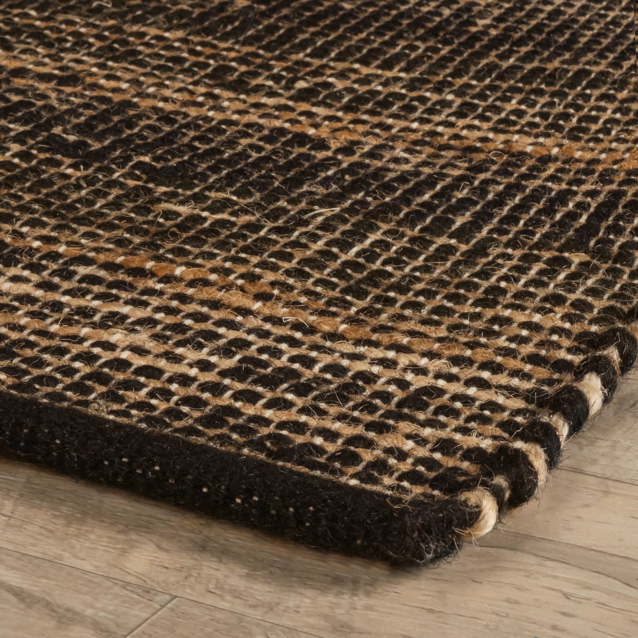 Seed Black/Natural Handwoven Jute Rug