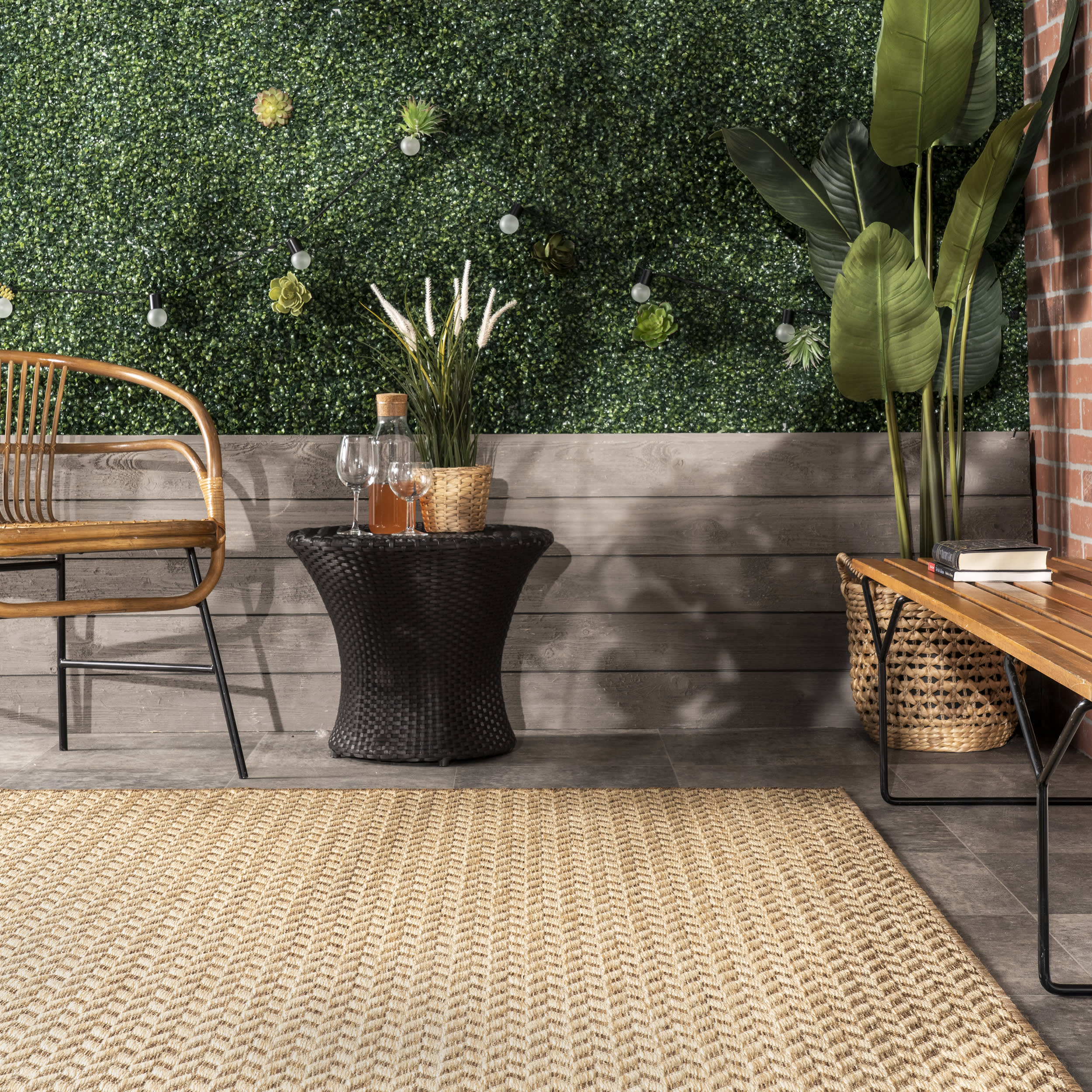 Taraji Herringbone Indoor/Outdoor Rug | Brown