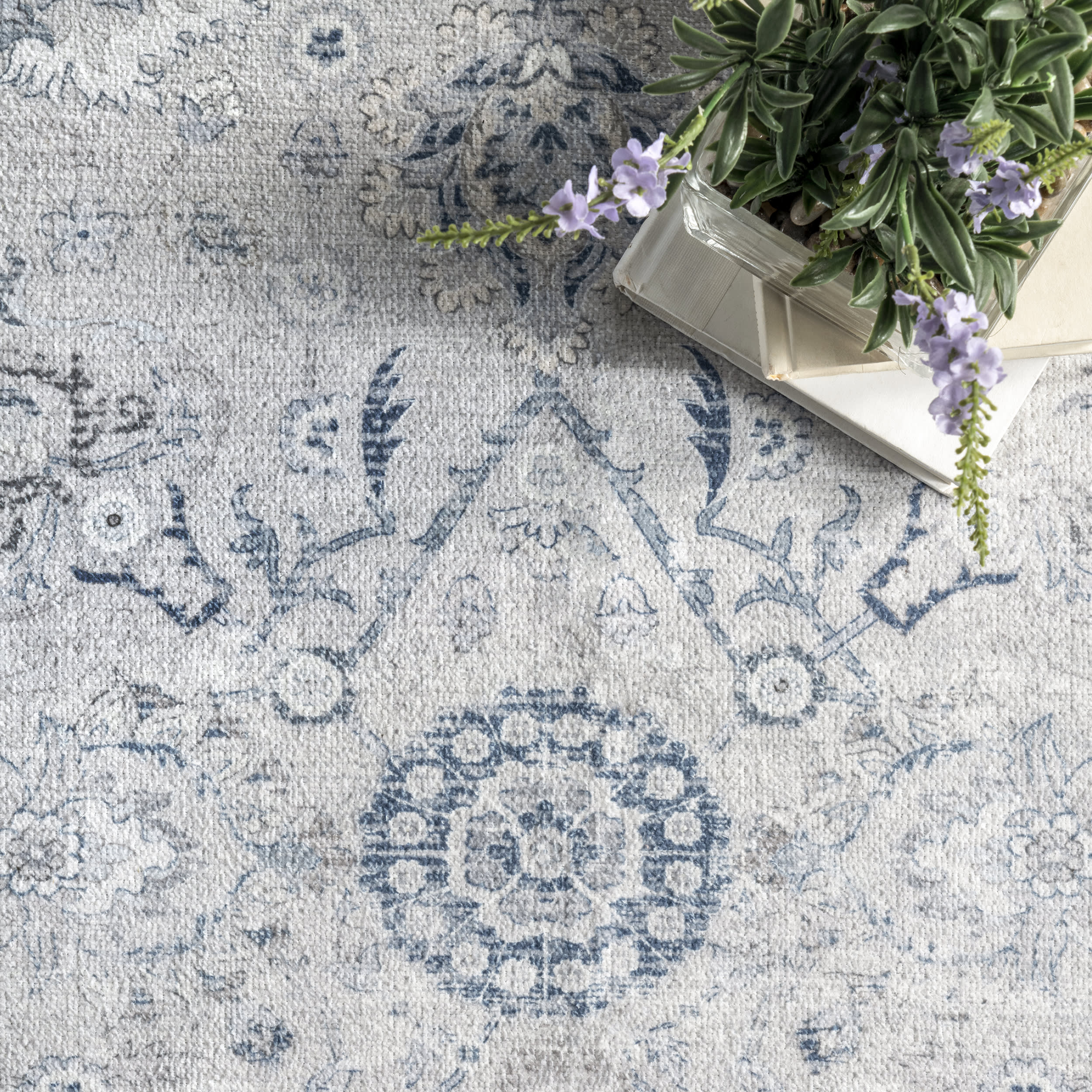 Bayberry Vintage Washable Rug | Light Blue