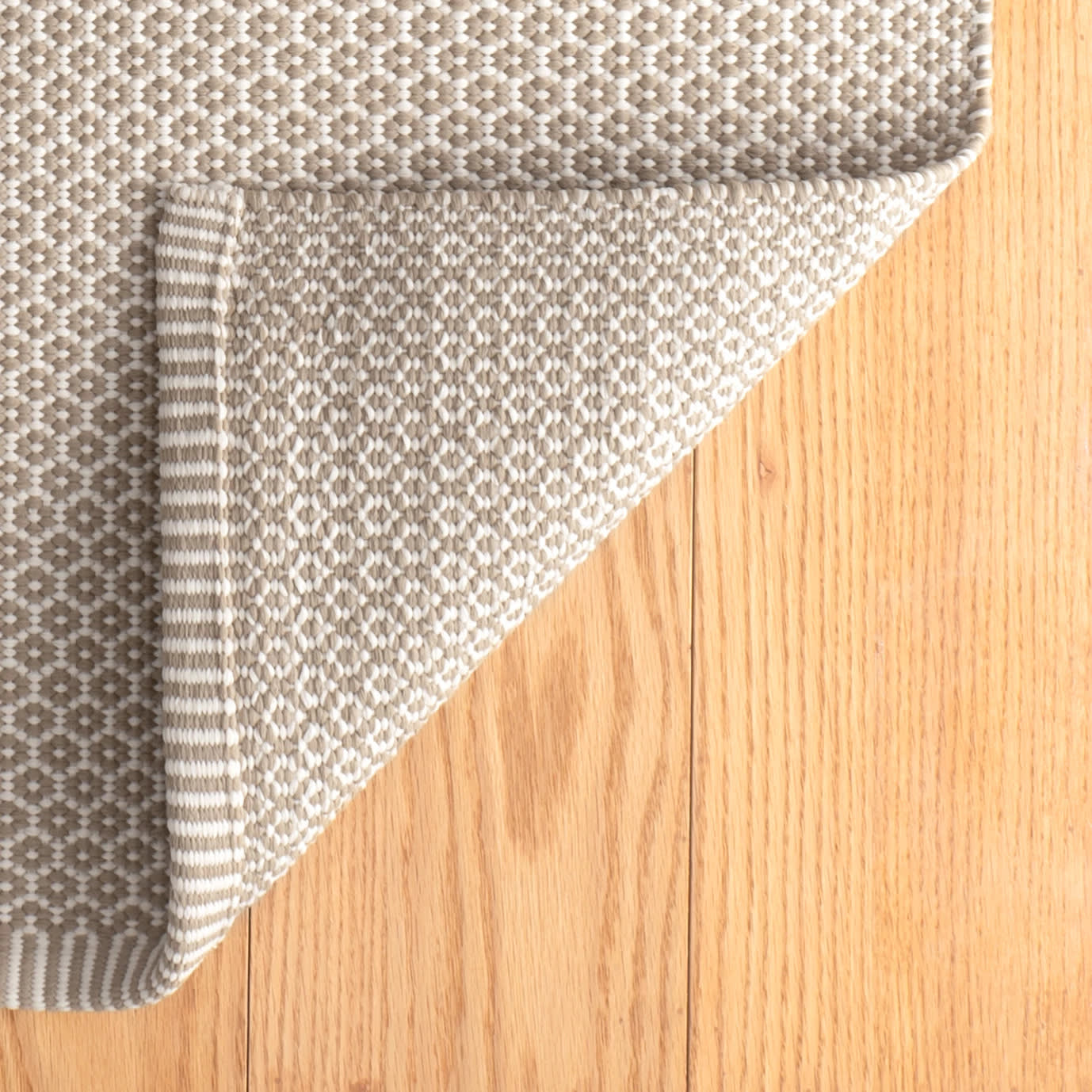 Finn Khaki Handwoven Indoor/Outdoor Rug