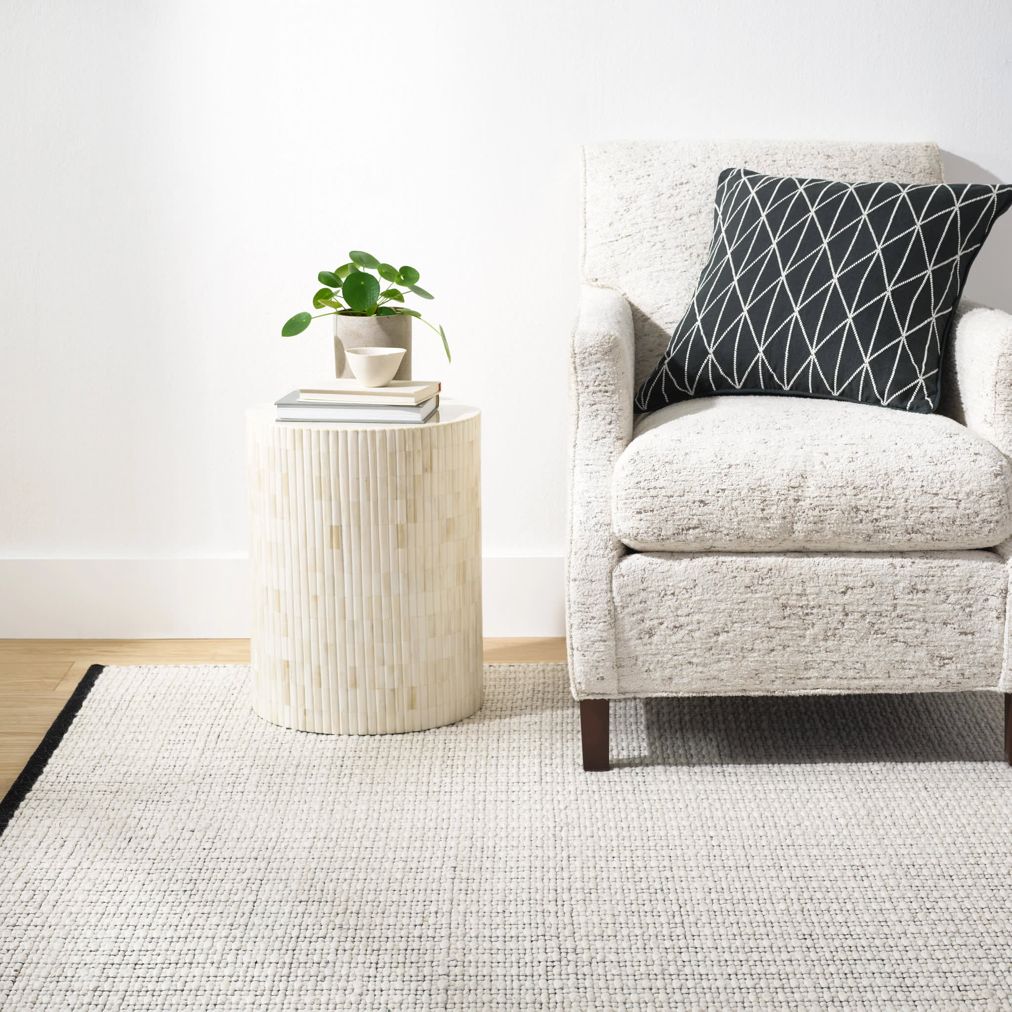 Ribbon Ivory/Black Handwoven Wool Rug