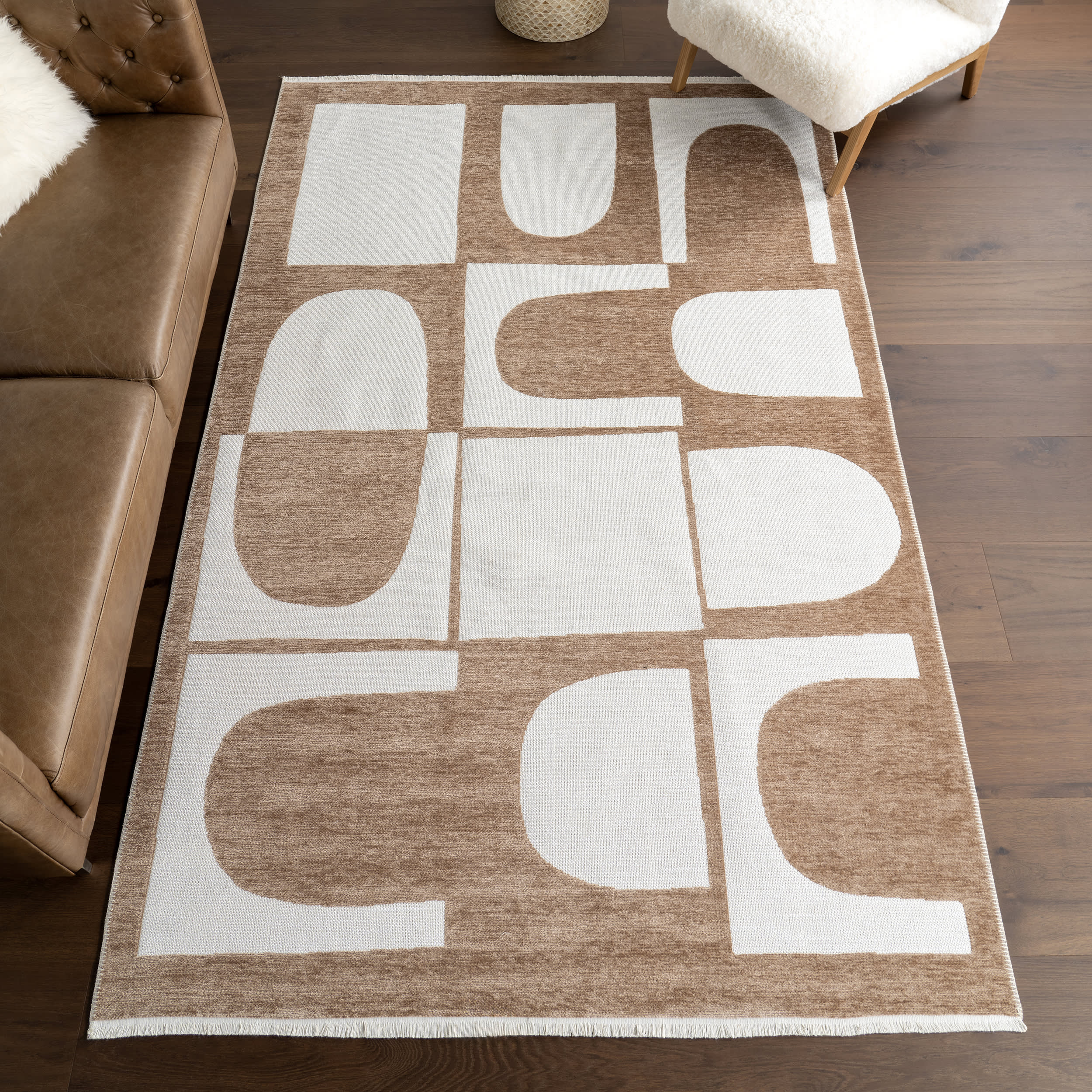 Kali Modern Geometric Reversible Washable Rug | Taupe