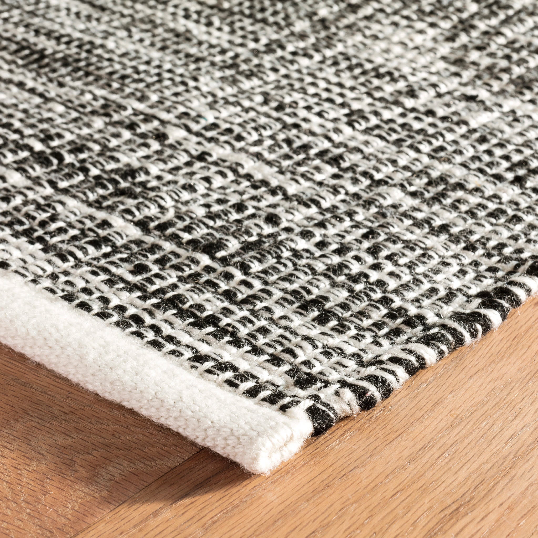 Tideline Black Handwoven Indoor/Outdoor Rug