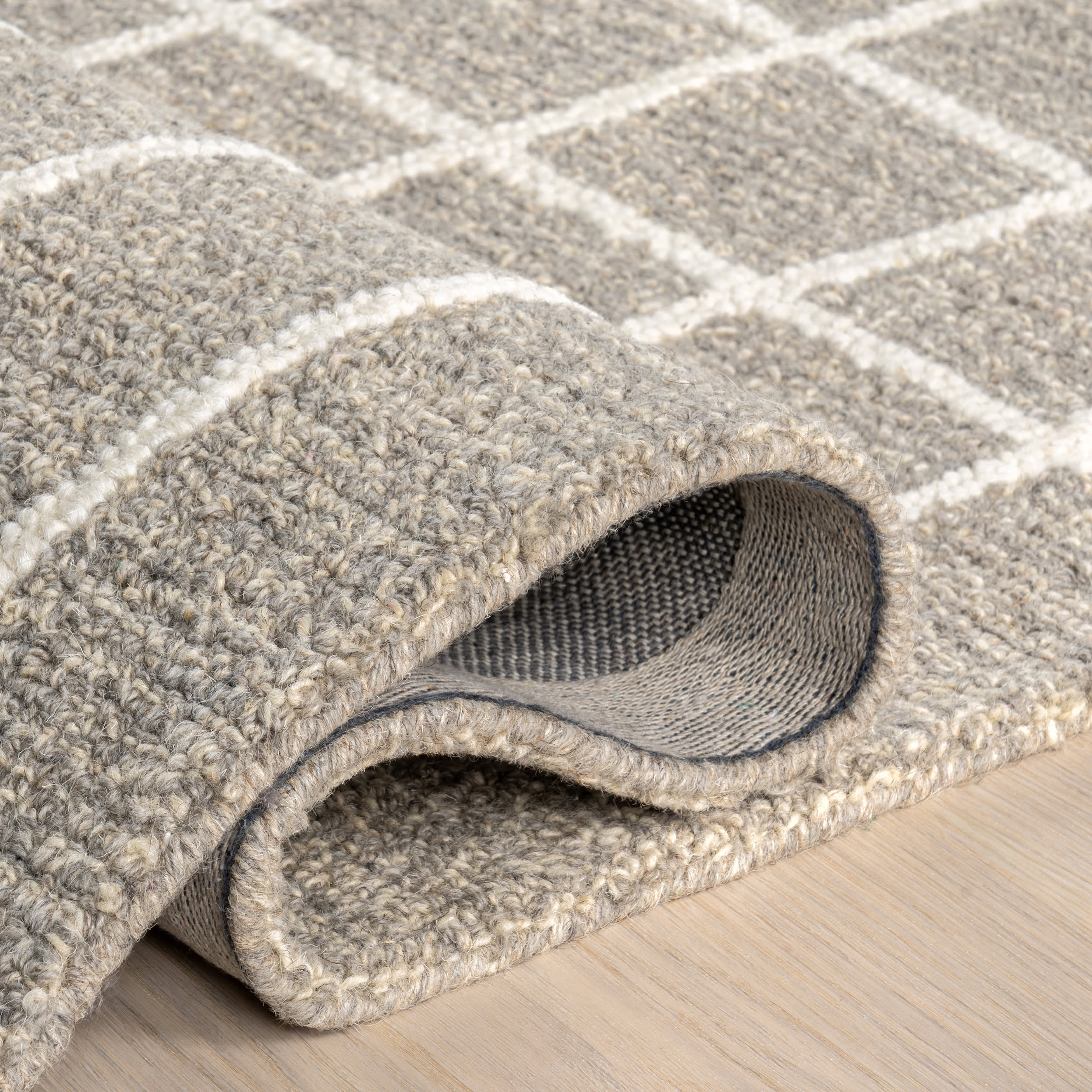 Xyla Striped Rug | Grey