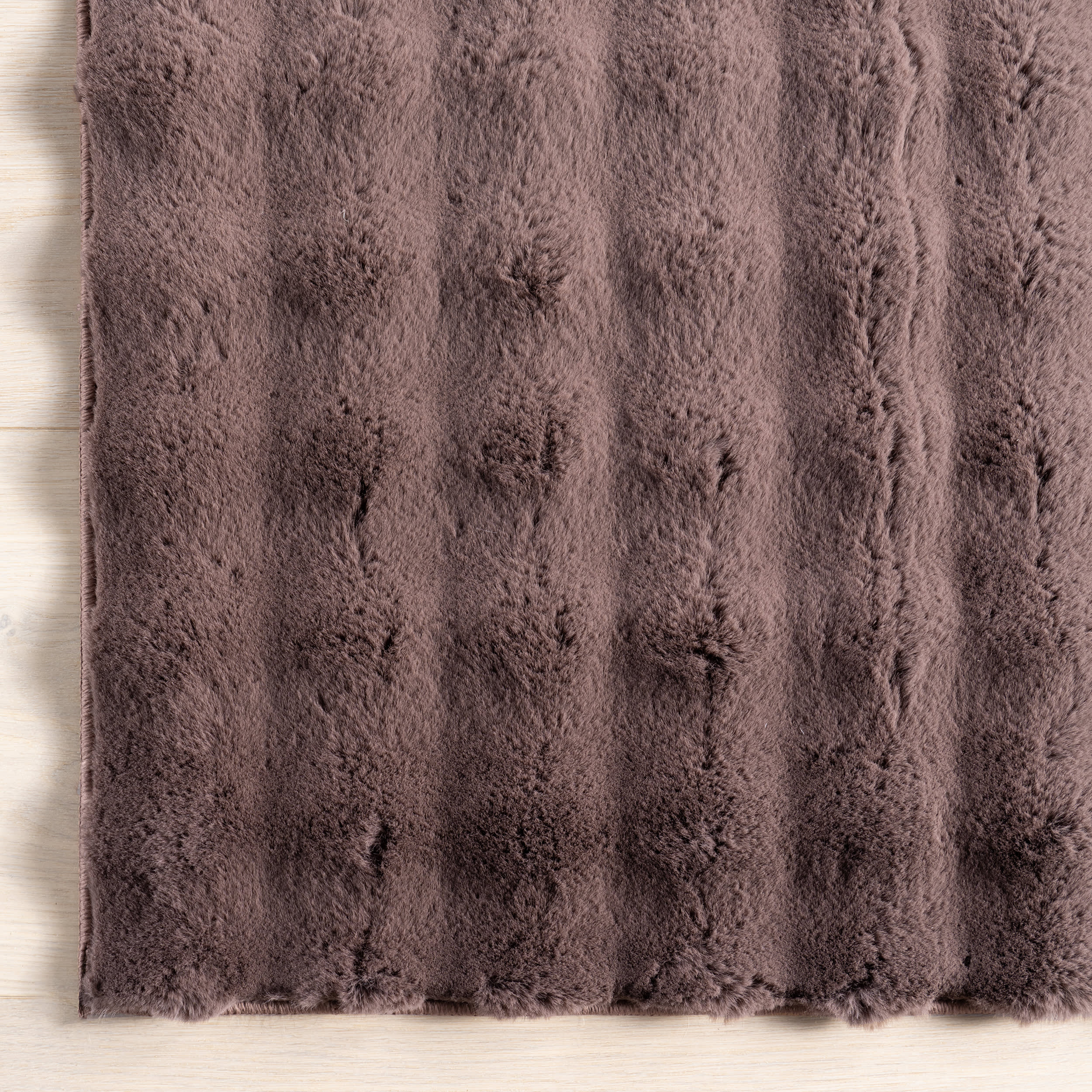 Ivana Checkered Plush Cloud Washable Rug | Dark Brown