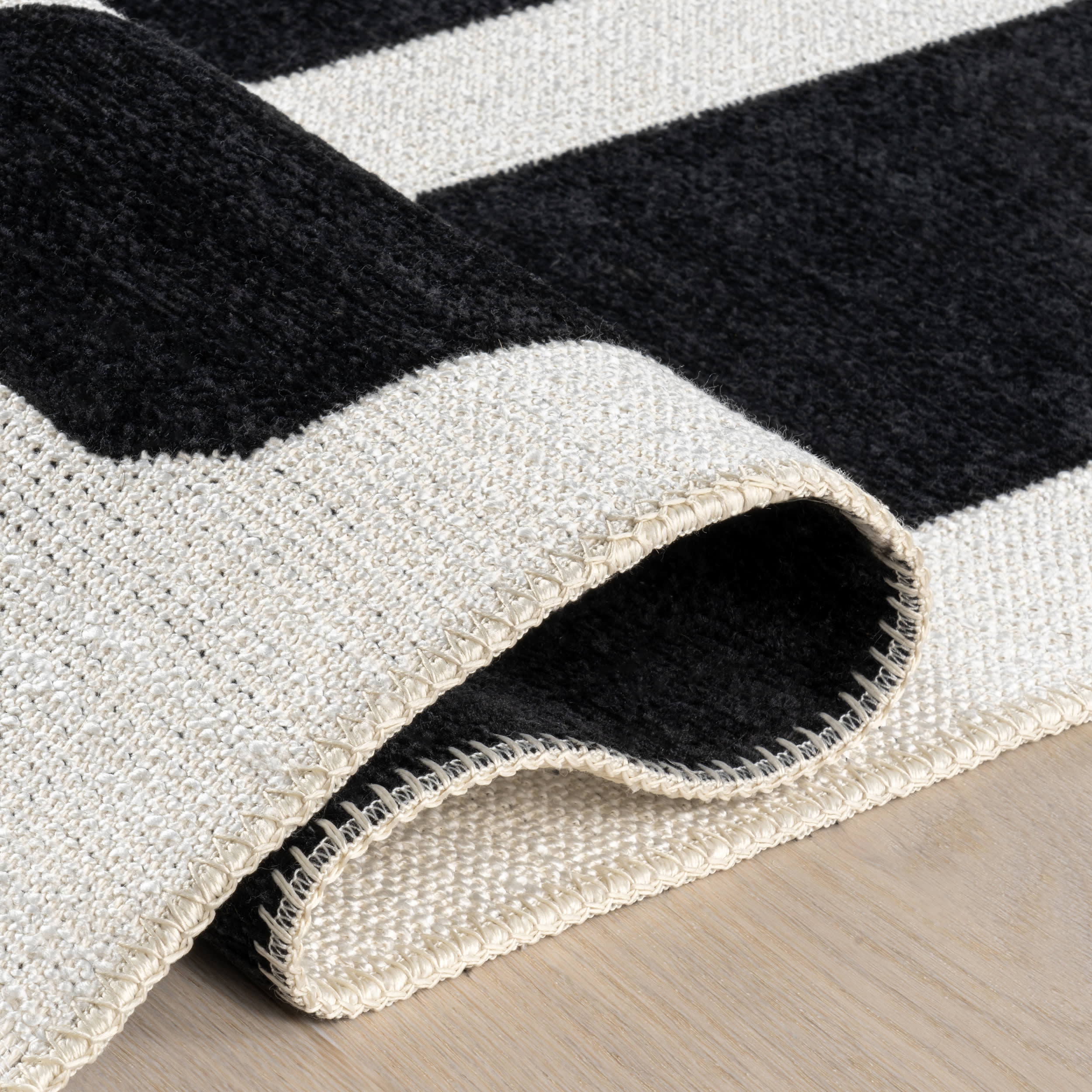 Emelia Blocks Reversible Washable Rug | Black/Cream