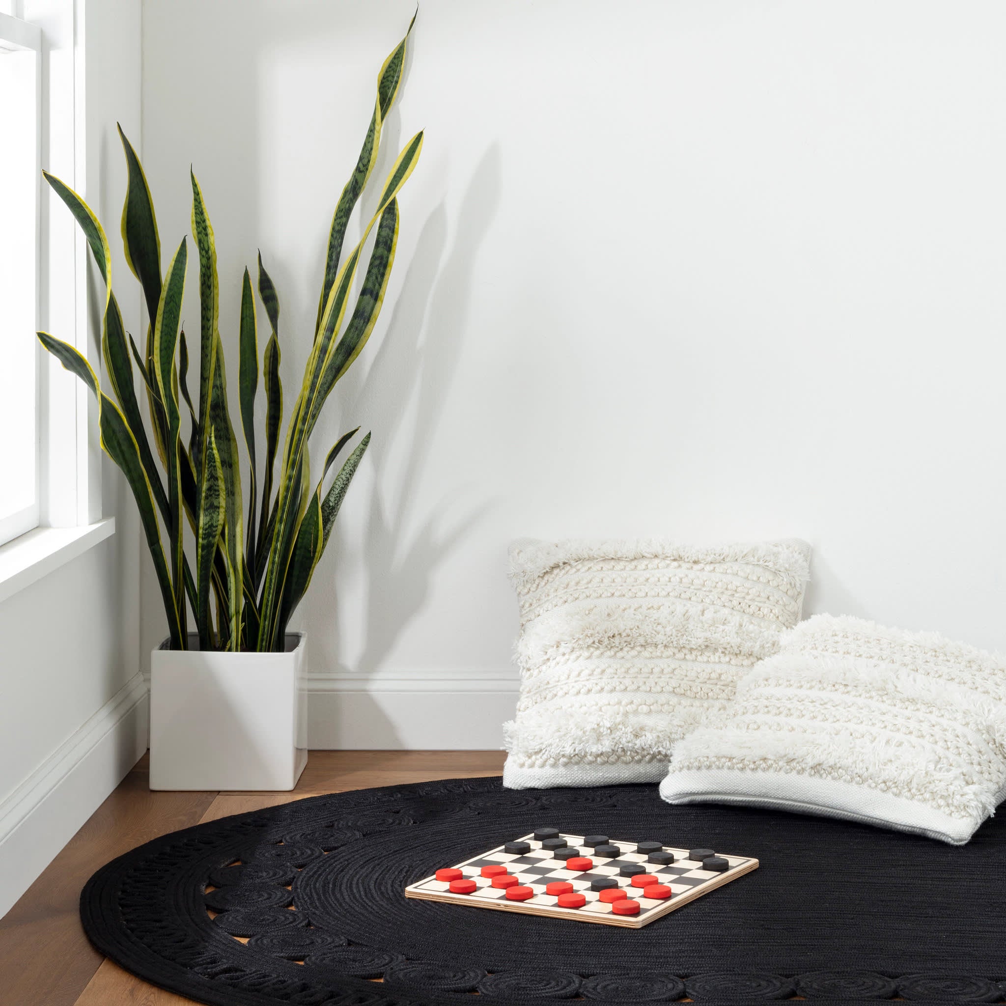 Audrey Black Handwoven Indoor/Outdoor Oval Rug