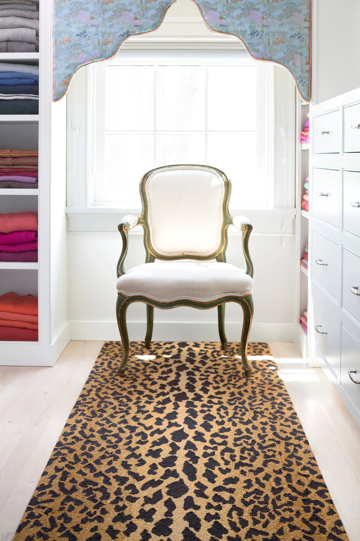 Leopard Hand Micro Hooked Wool Rug